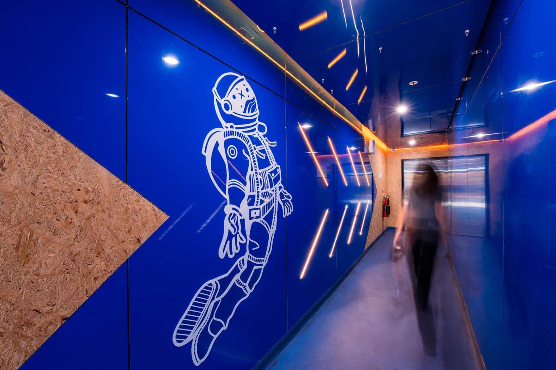 Space Q Capsule Hotel