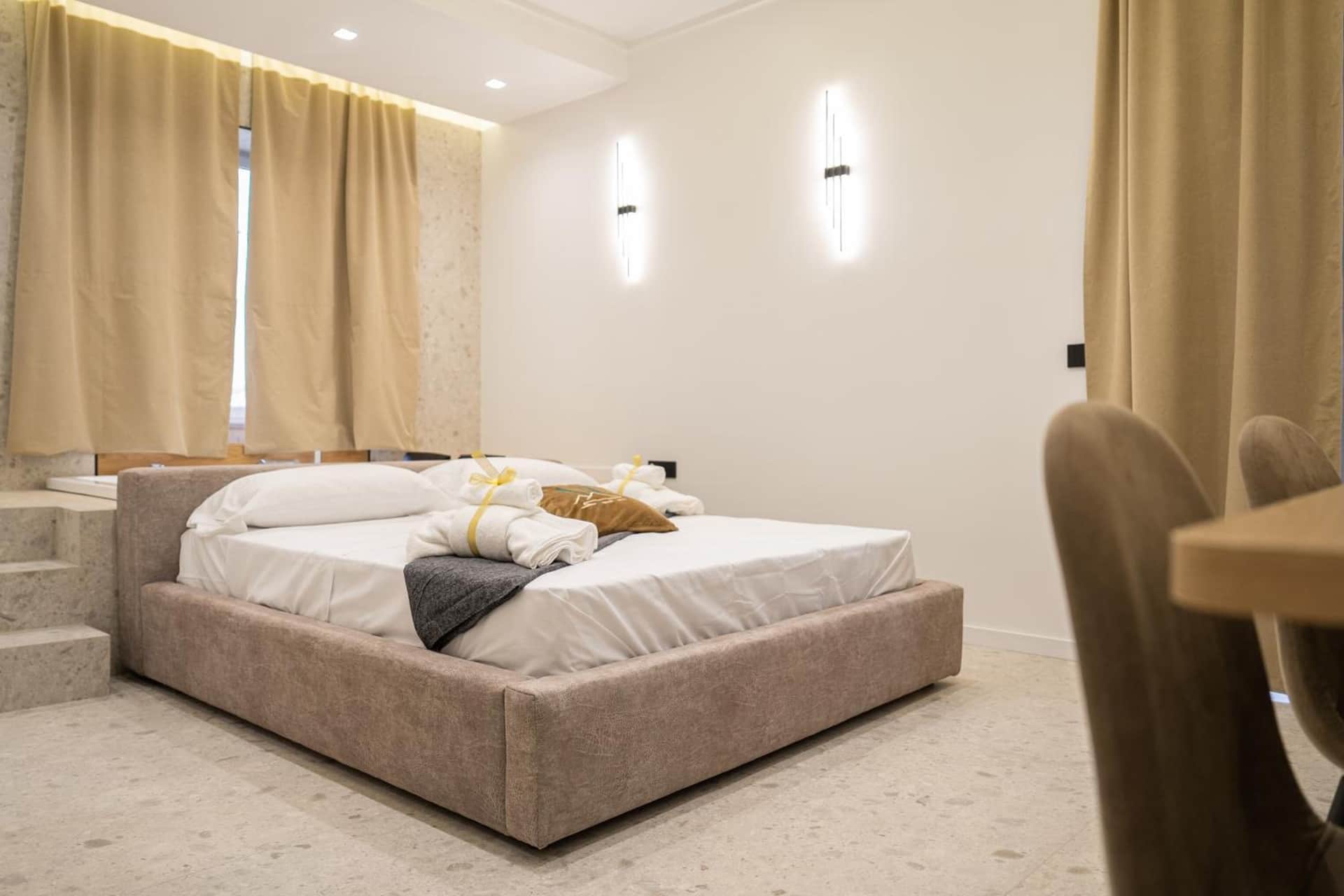 Napolitano Rooms