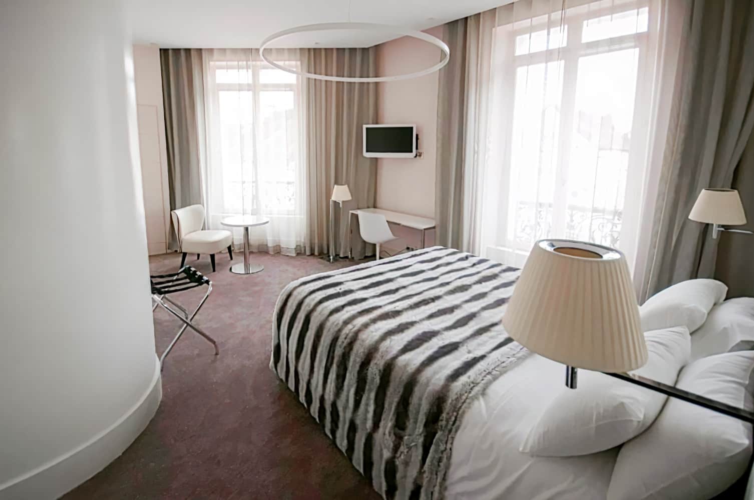 Le Cesar Hôtel