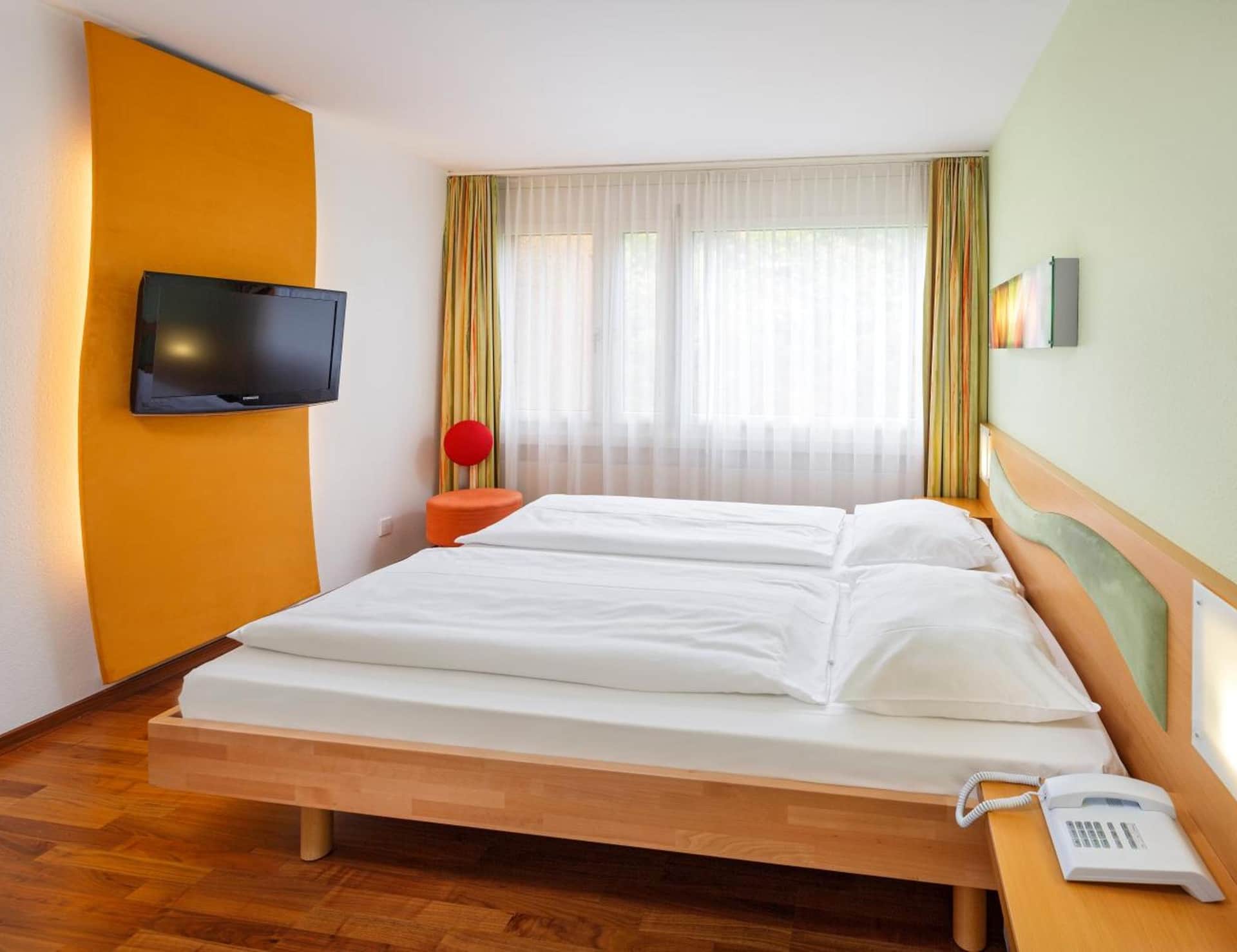 Ramada by Wyndham Baden Hotel du Parc (old)