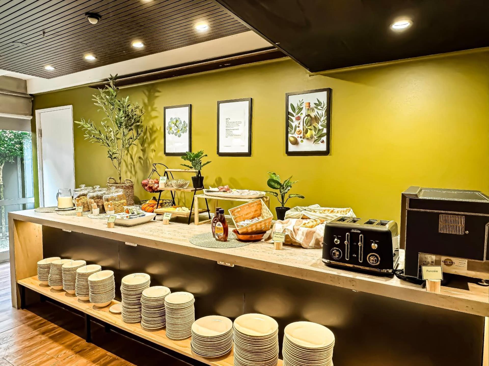 NOA Hotel