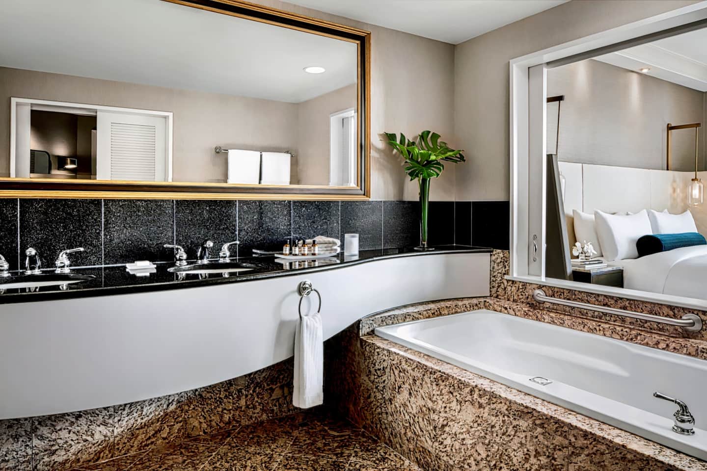 Fairmont Vancouver Airport