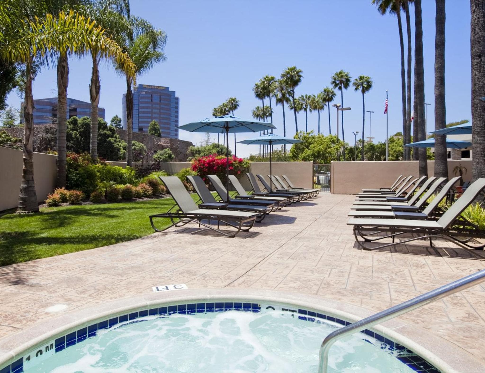 Embassy Suites by Hilton San Diego - La Jolla