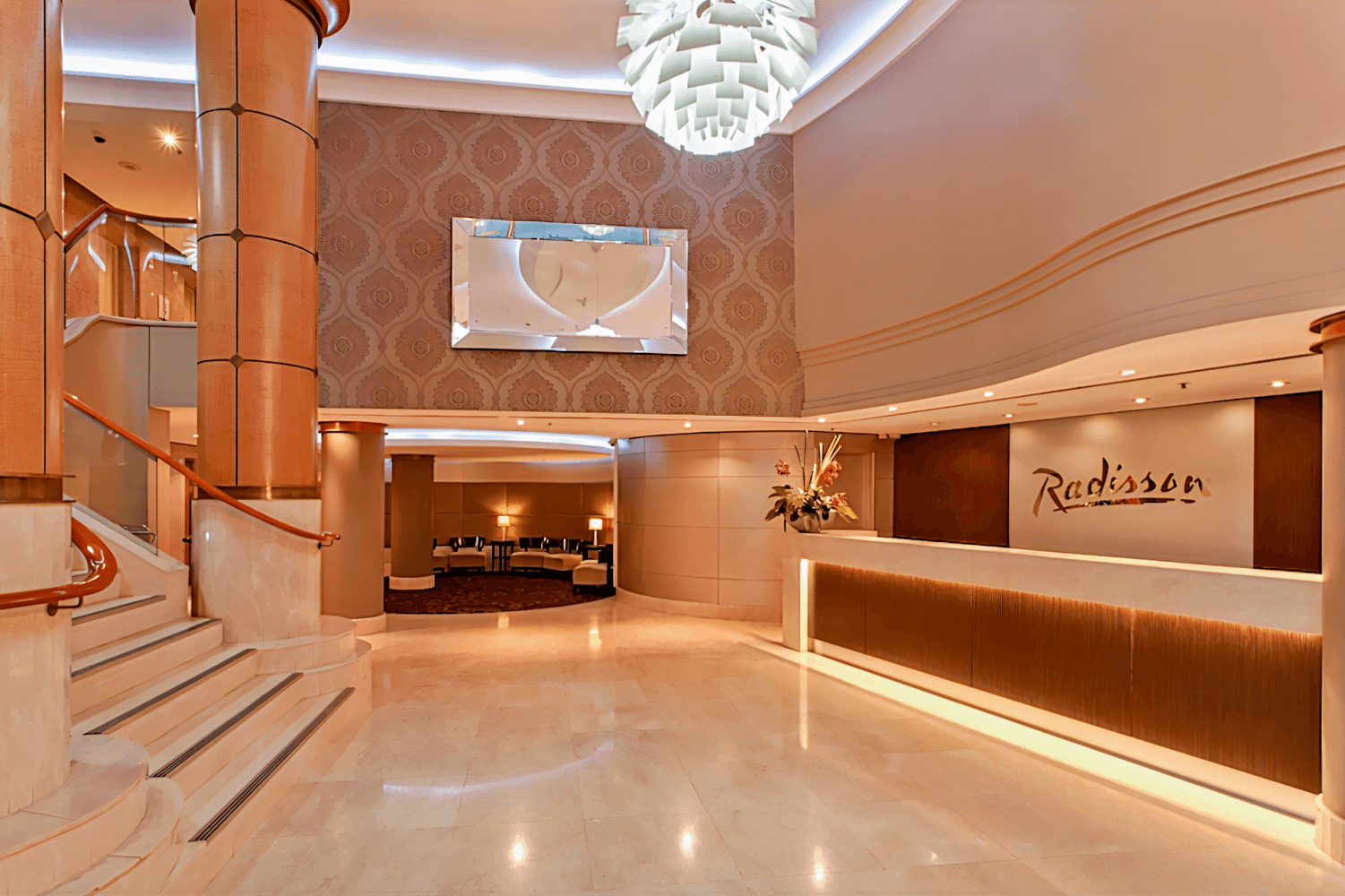 Radisson Hotel & Suites Sydney