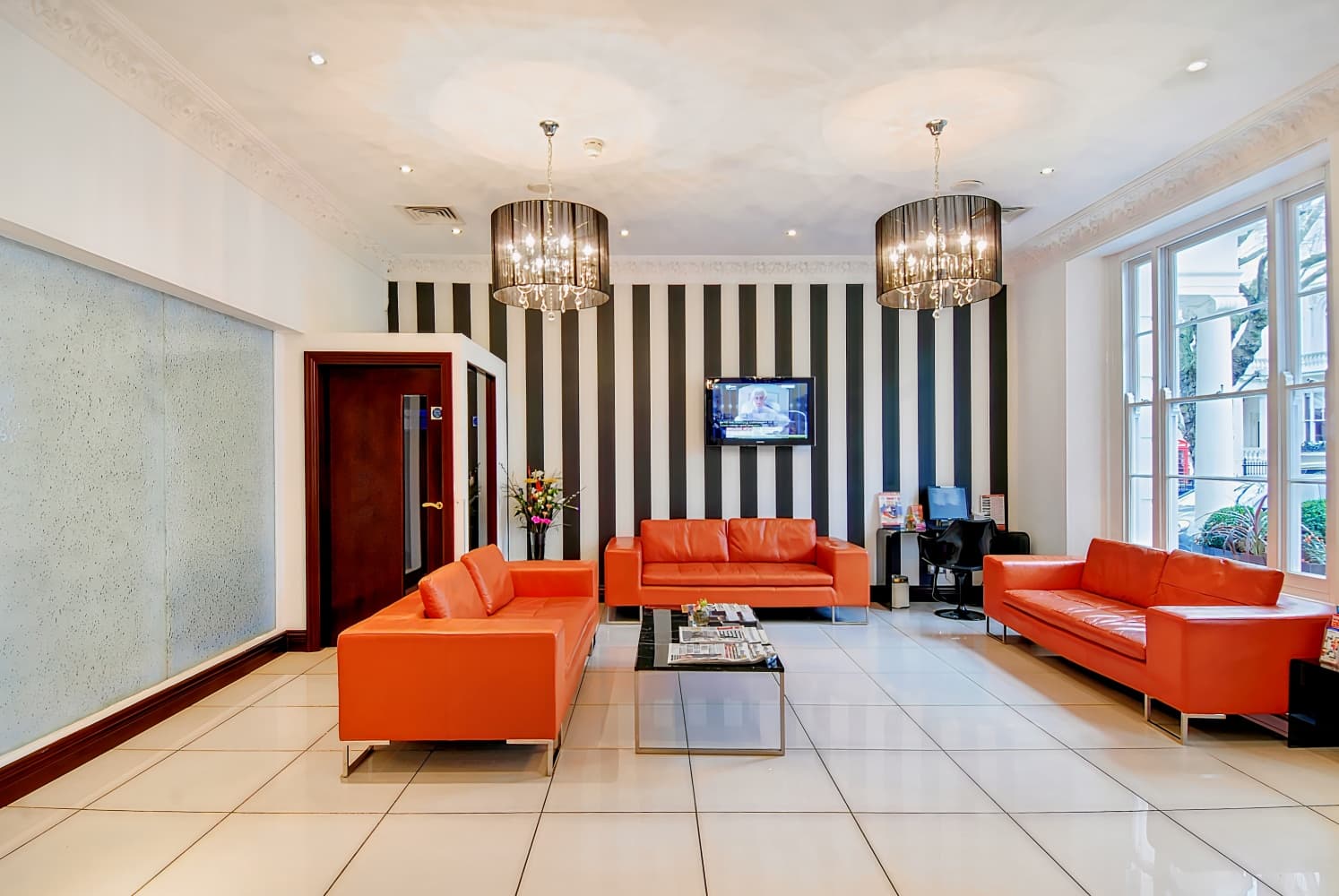 Shaftesbury Hyde Park International