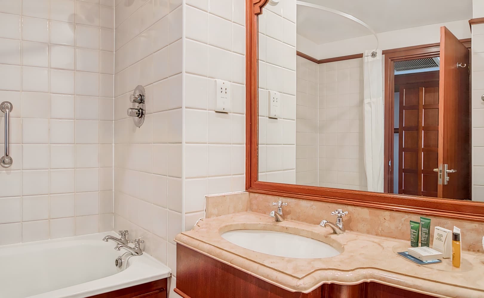 Hilton East Midlands Airport