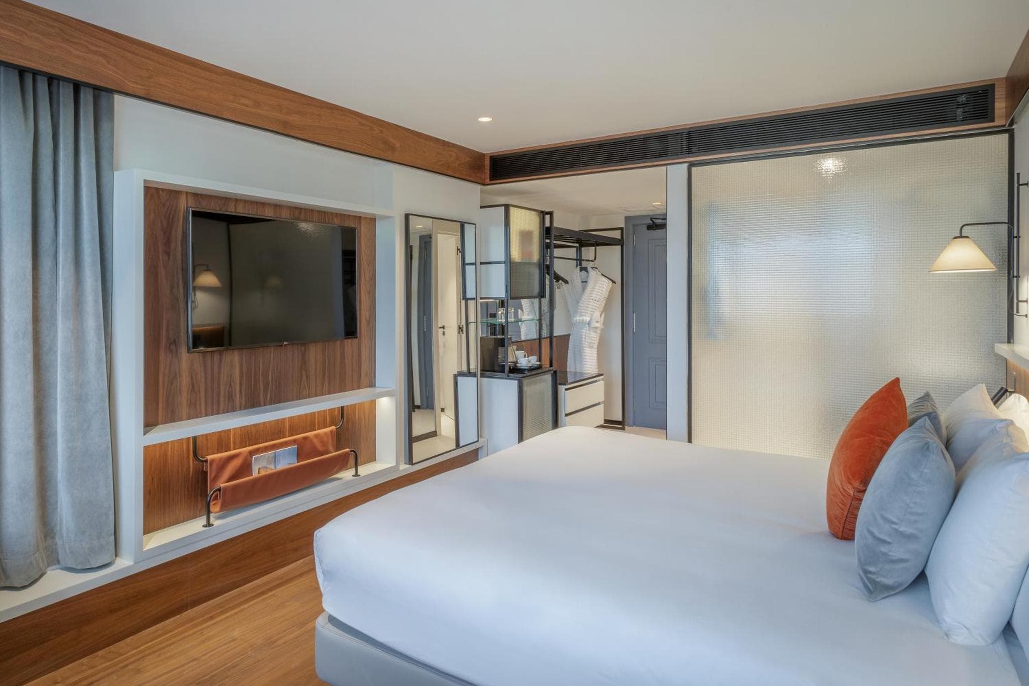 The Level at Meliá White House