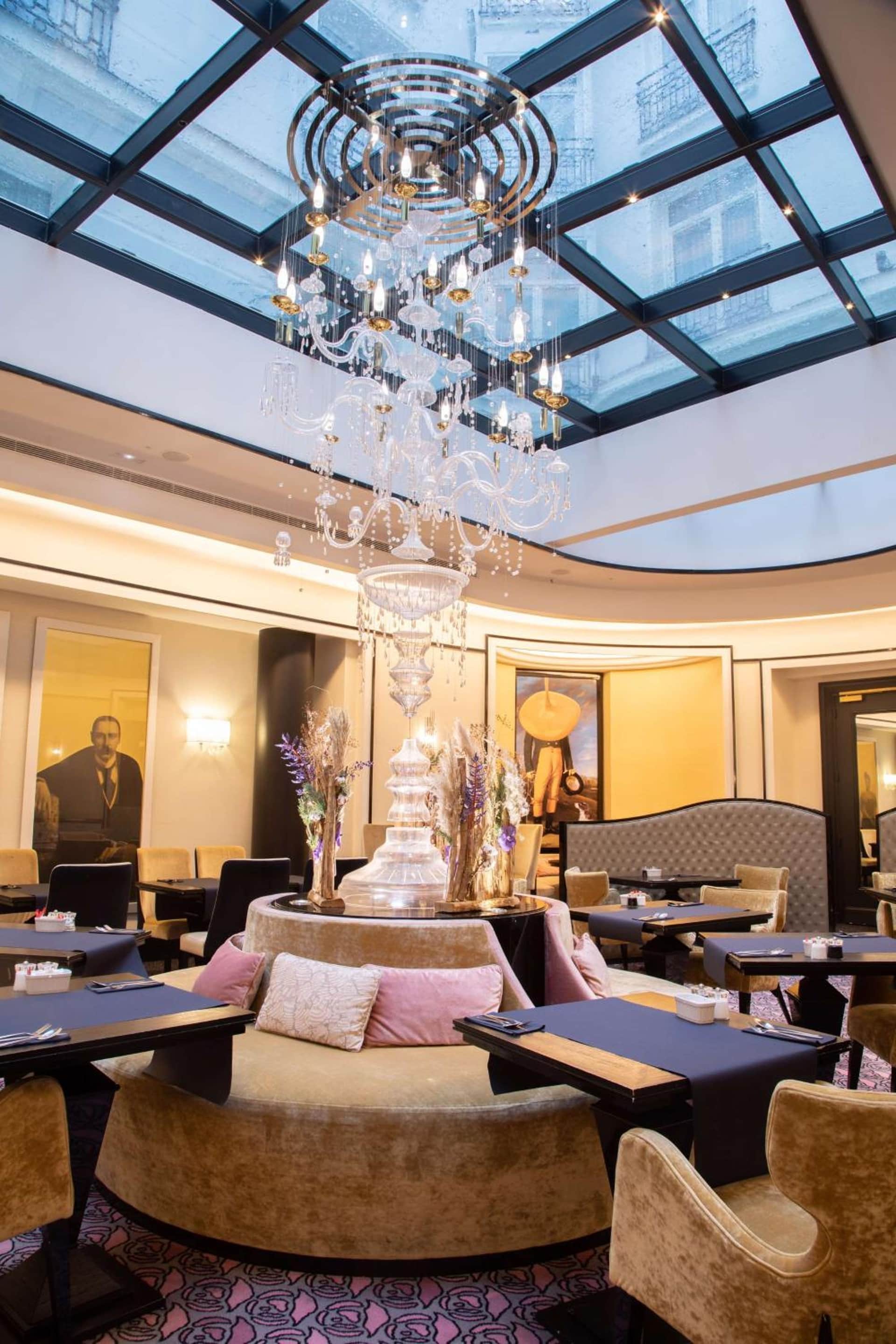 Maison Astor Paris, Curio Collection by Hilton