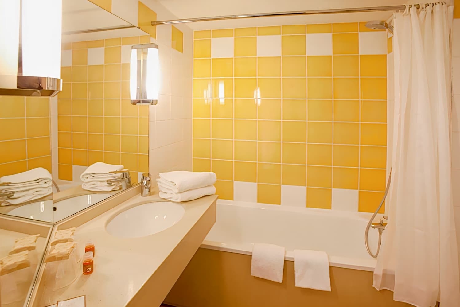 Sure Hotel by Best Western Bordeaux lac (ex Inter Hotel)