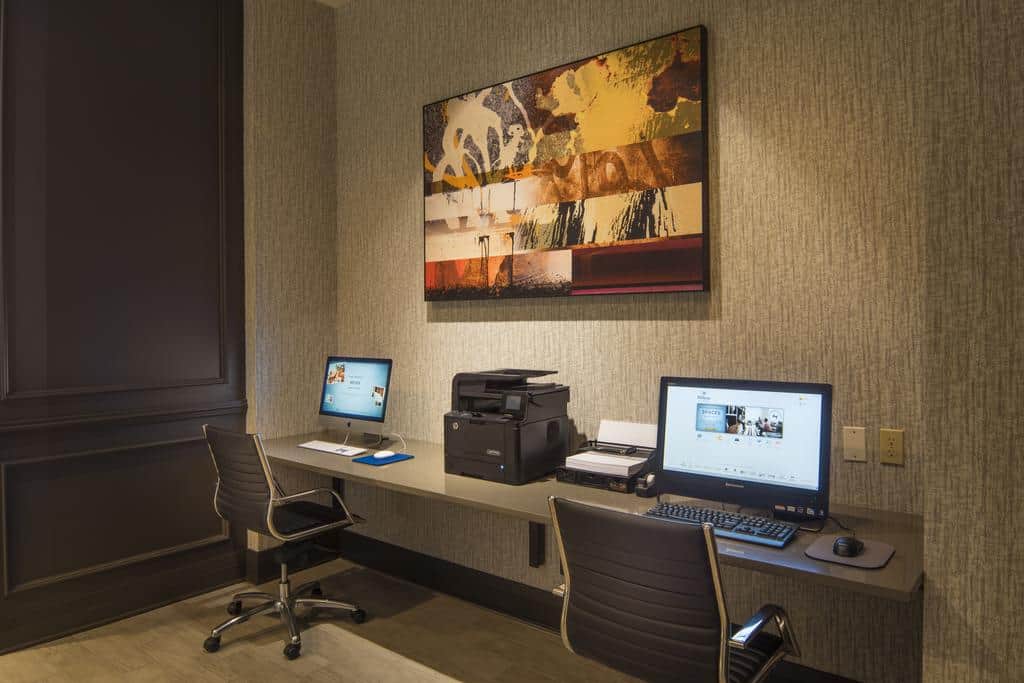 Hilton Alexandria Old Town