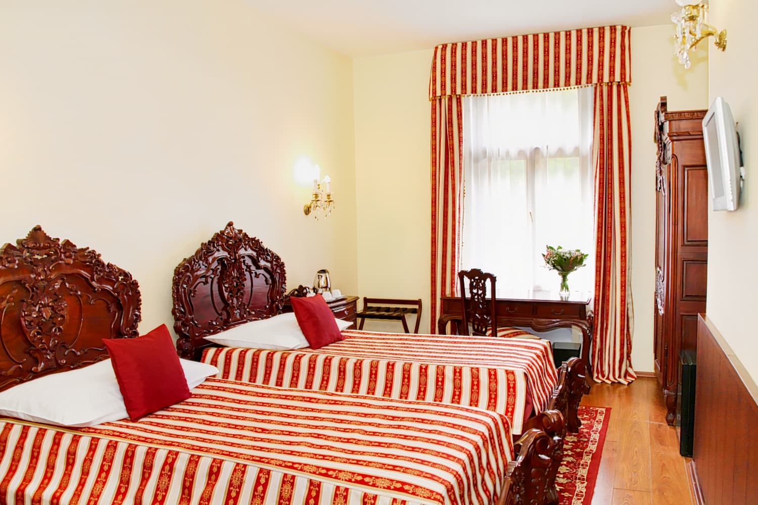 King Charles Boutique Hotel