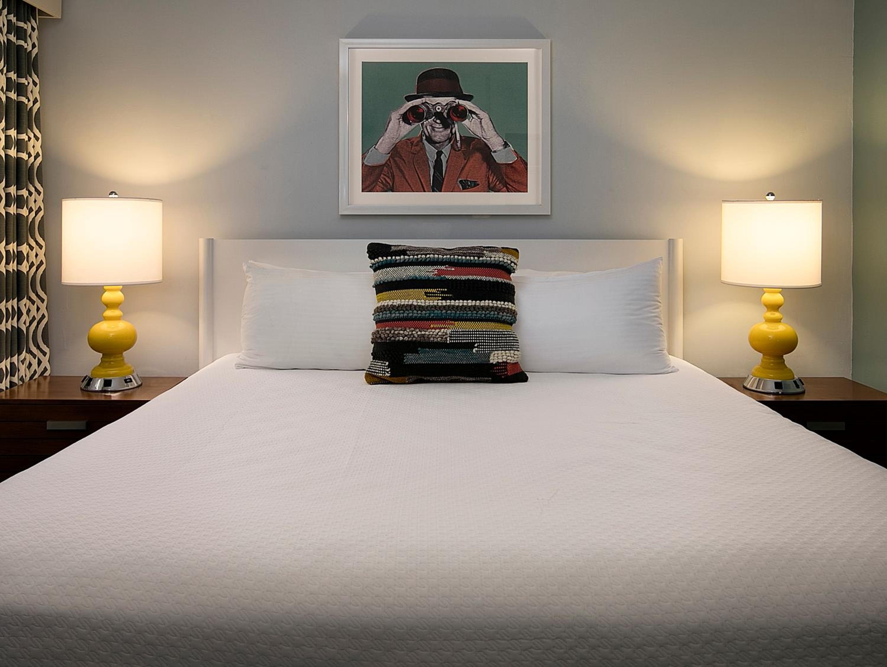 La Jolla Cove Hotel & Suites