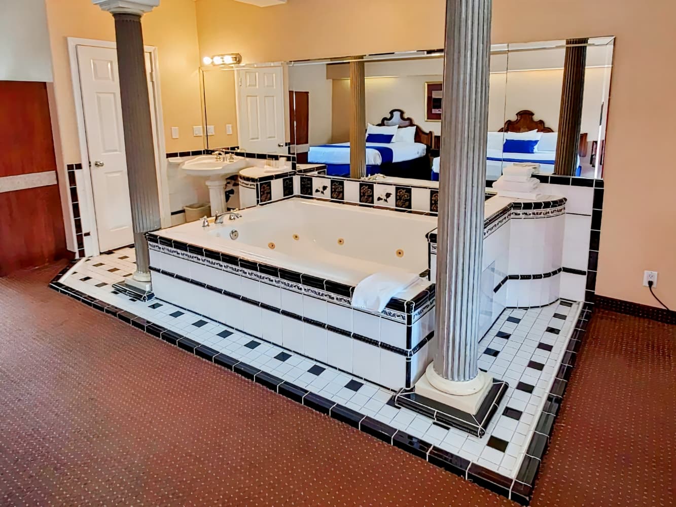 Colony Inn North Hollywood