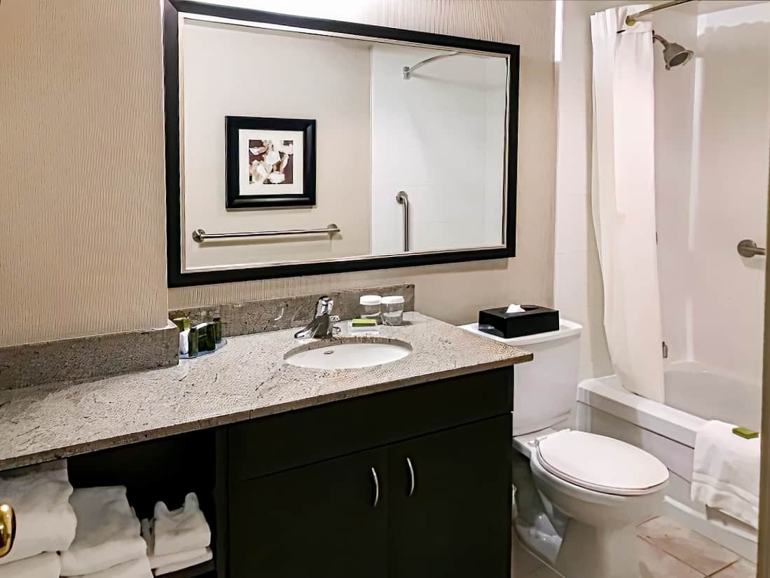 Les Suites Hotel Ottawa