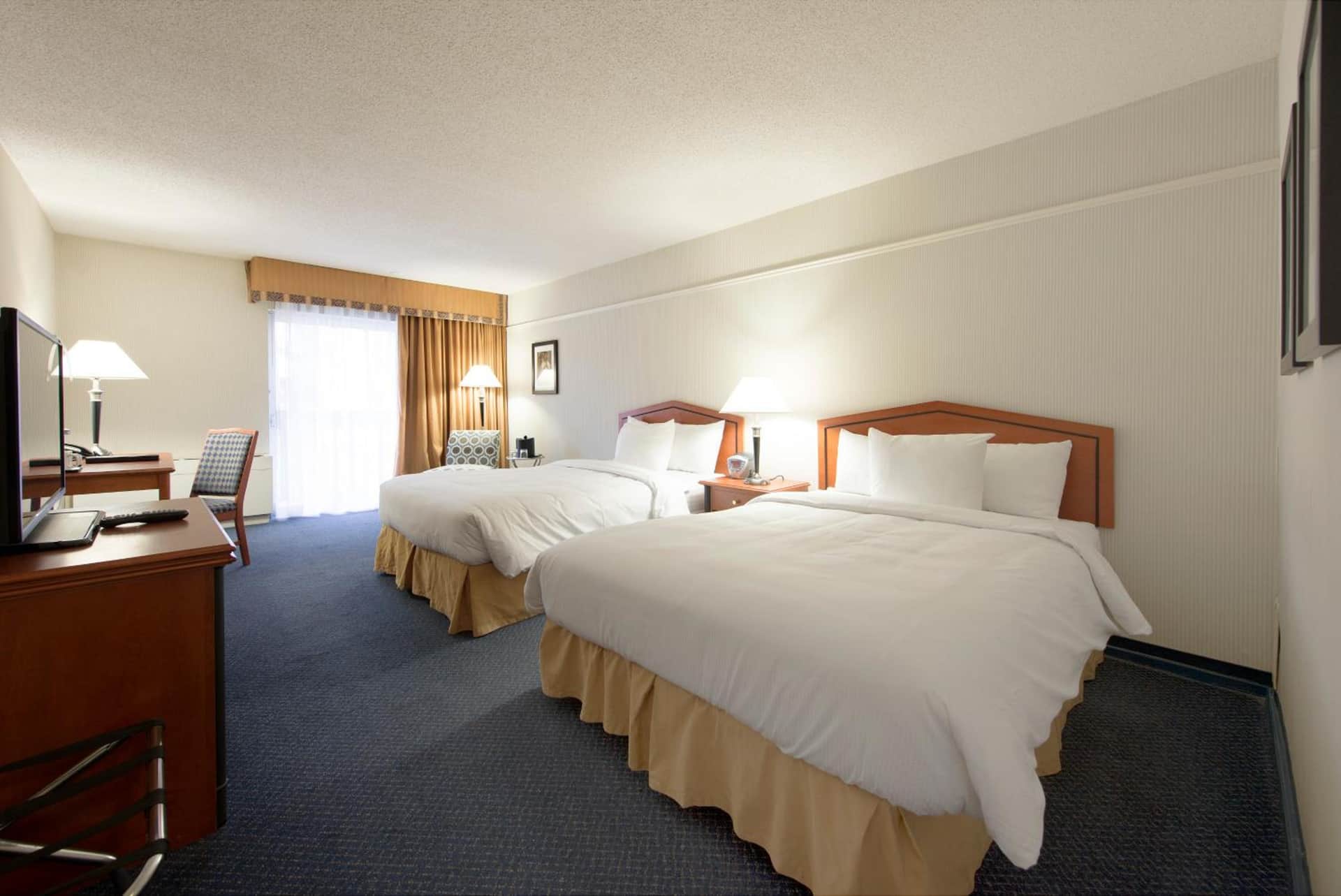 Toronto Don Valley Hotel & Suites