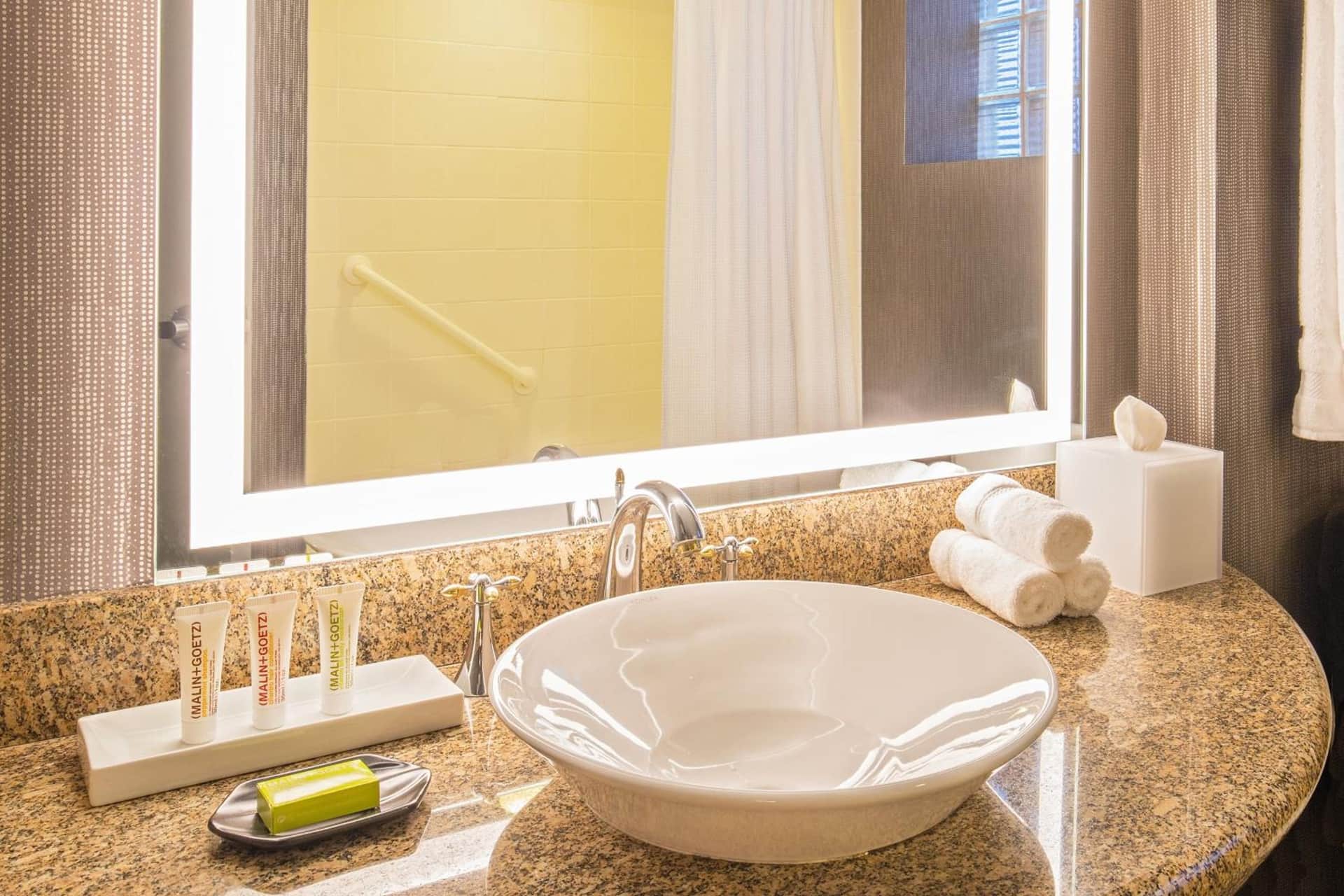 Le Meridien Boston Cambridge
