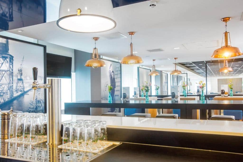 Holiday Inn Express Rotterdam - Central Station, an IHG Hotel