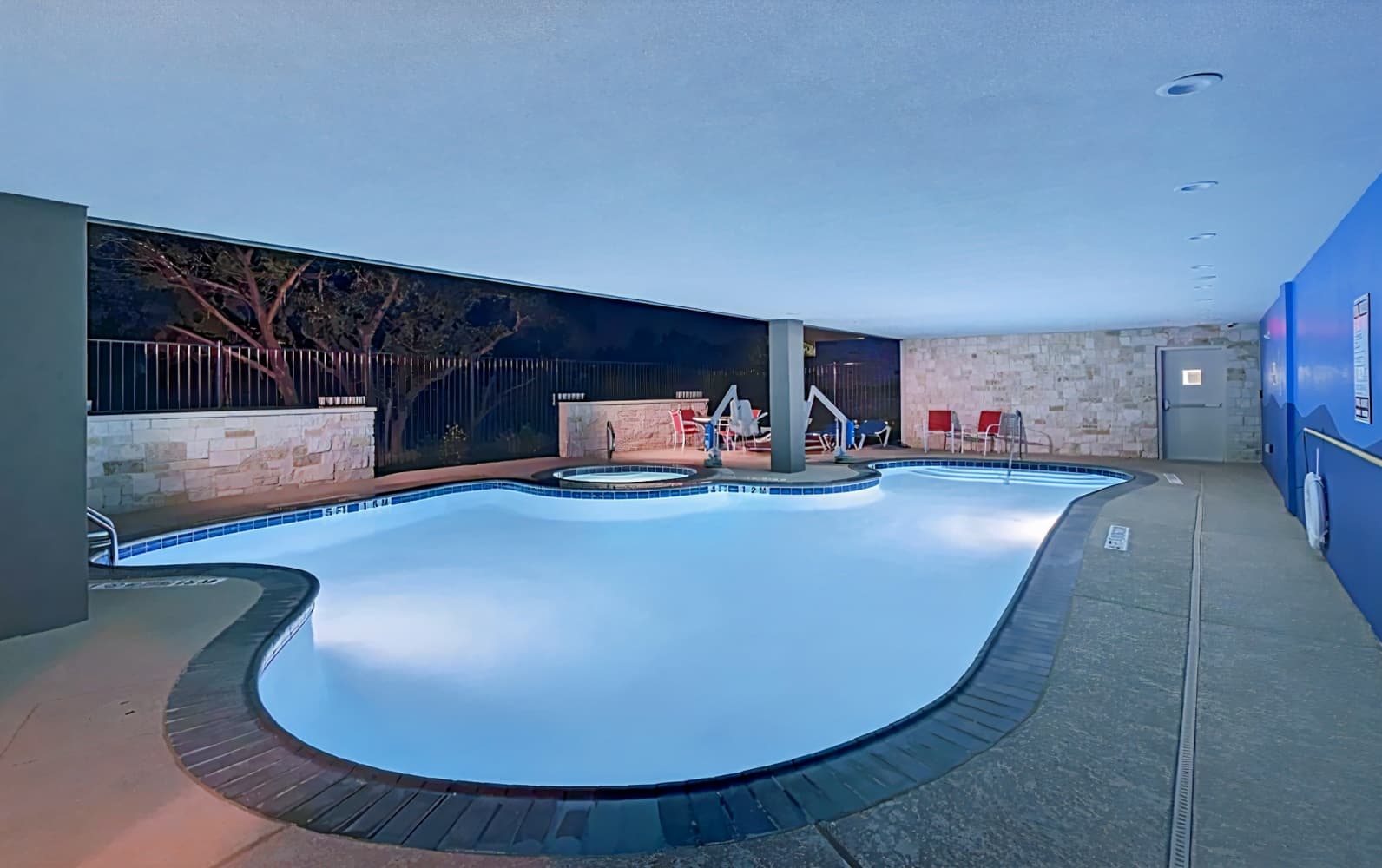 Holiday Inn Express & Suites Austin NW - Four Points