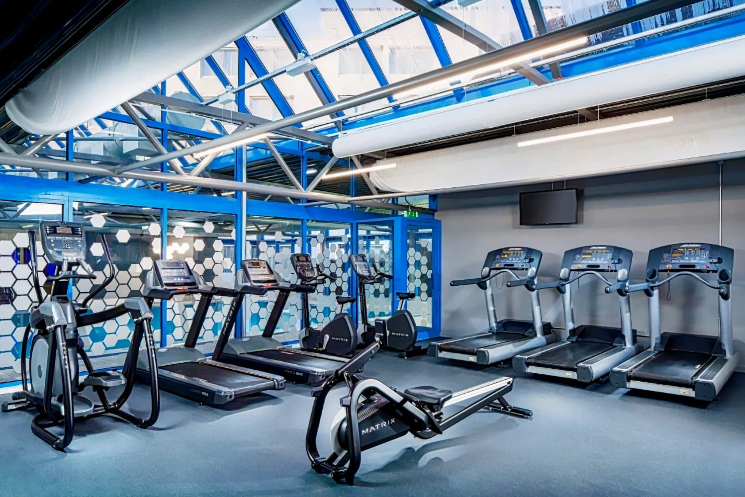 Radisson RED Heathrow