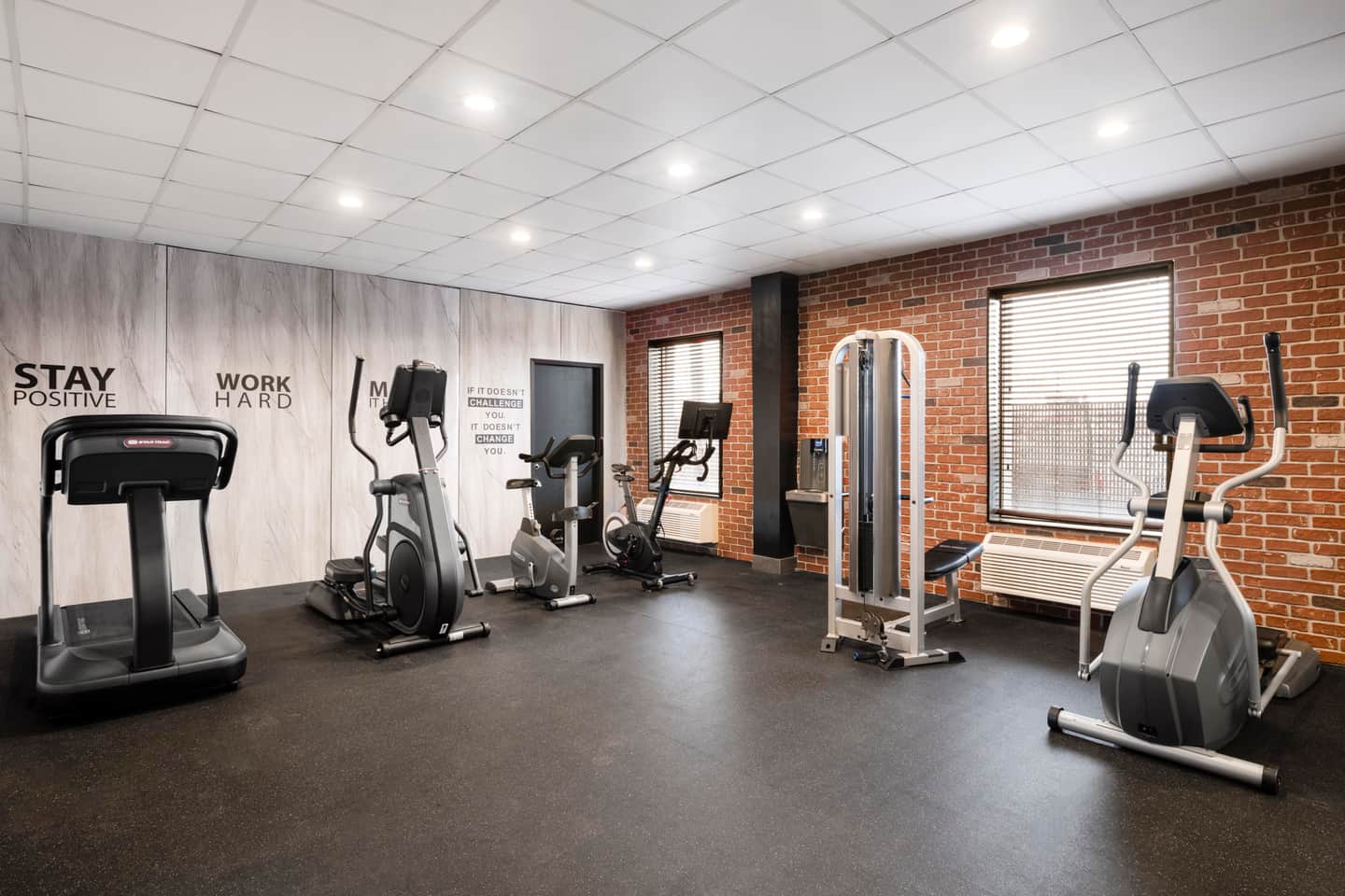 Aiden by Best Western Newark Airport West