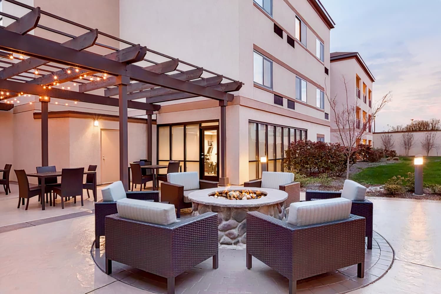 Courtyard Charlotte Airport North