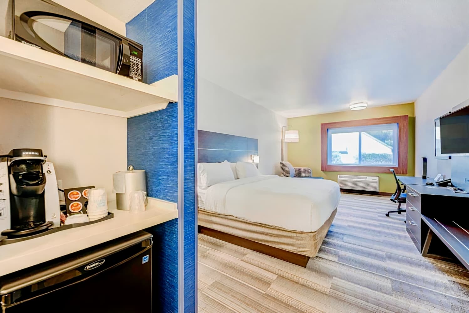 Holiday Inn Express Newberg - Wine Country