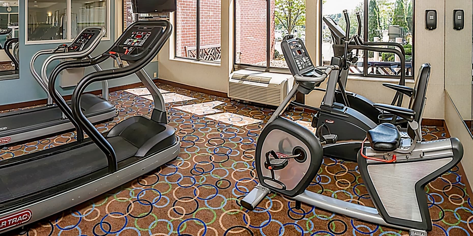 Holiday Inn Express Manchester Airport