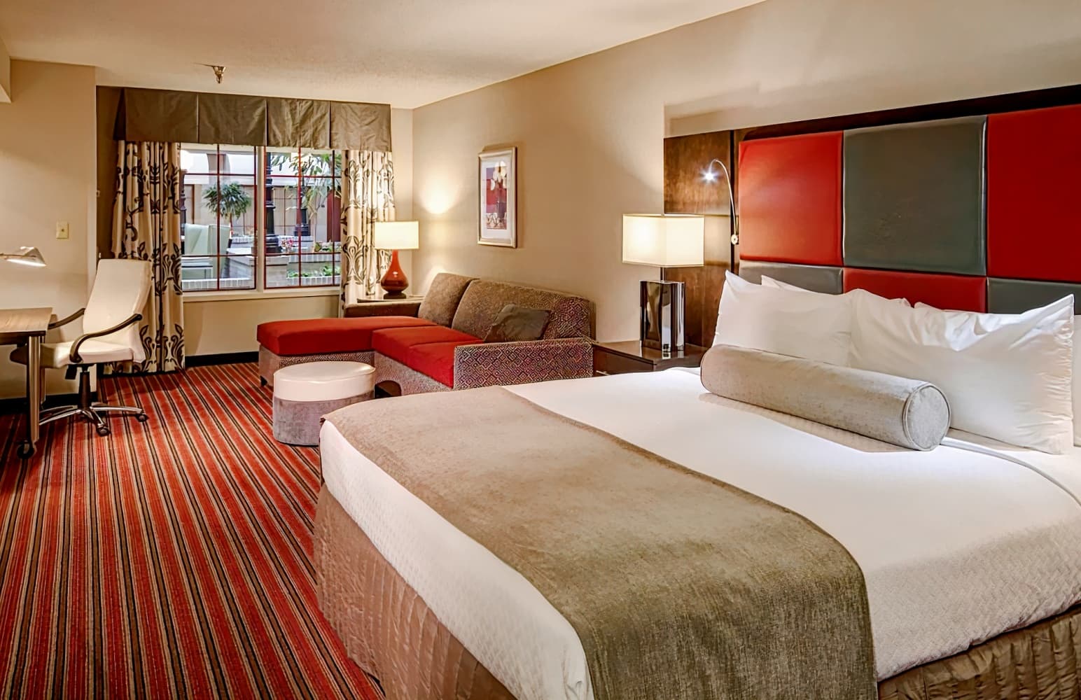 Crowne Plaza Indianapolis Downtown Union Station