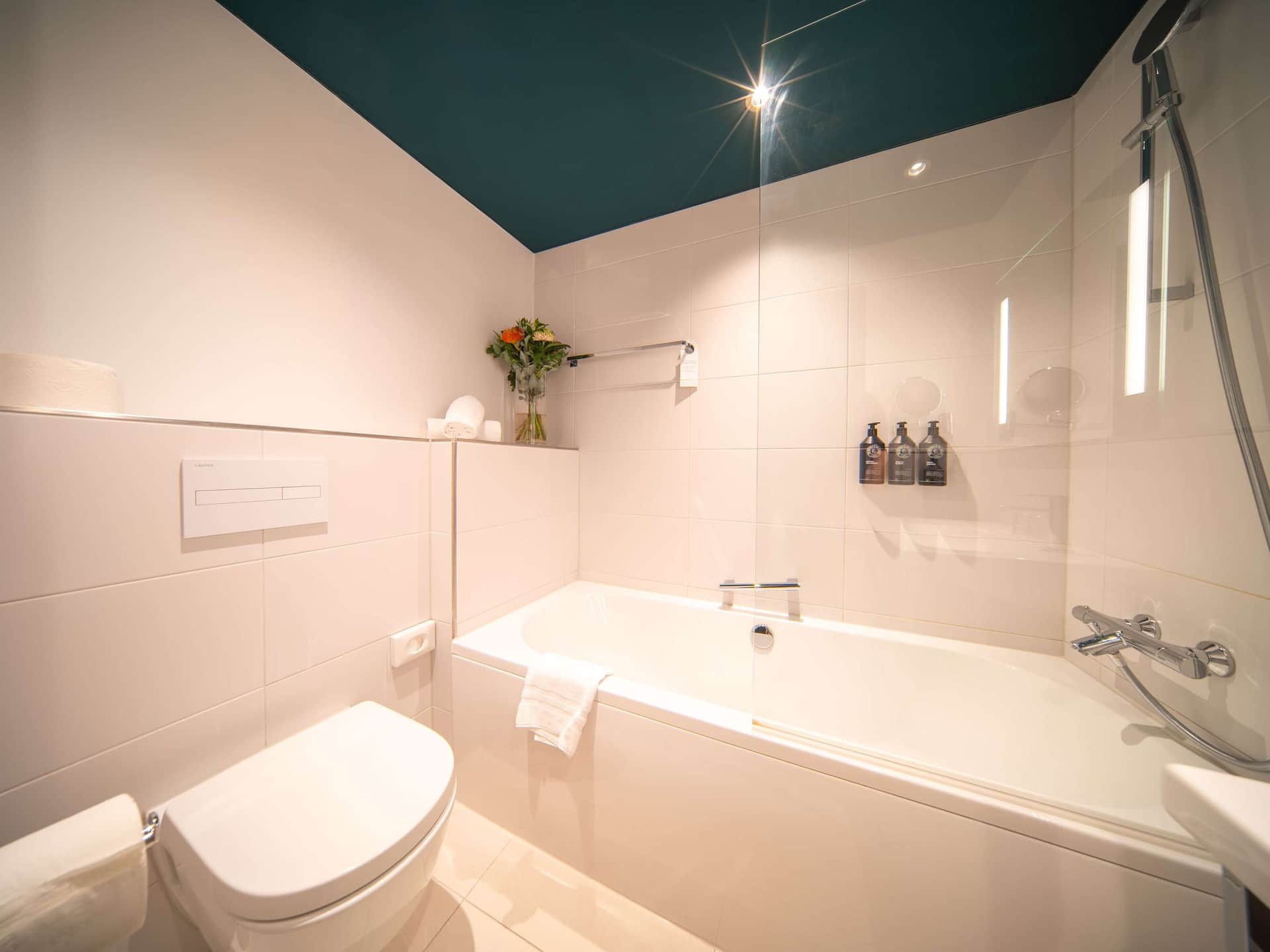 Maek Hotel Antwerpen Centraal - Handwritten Collection