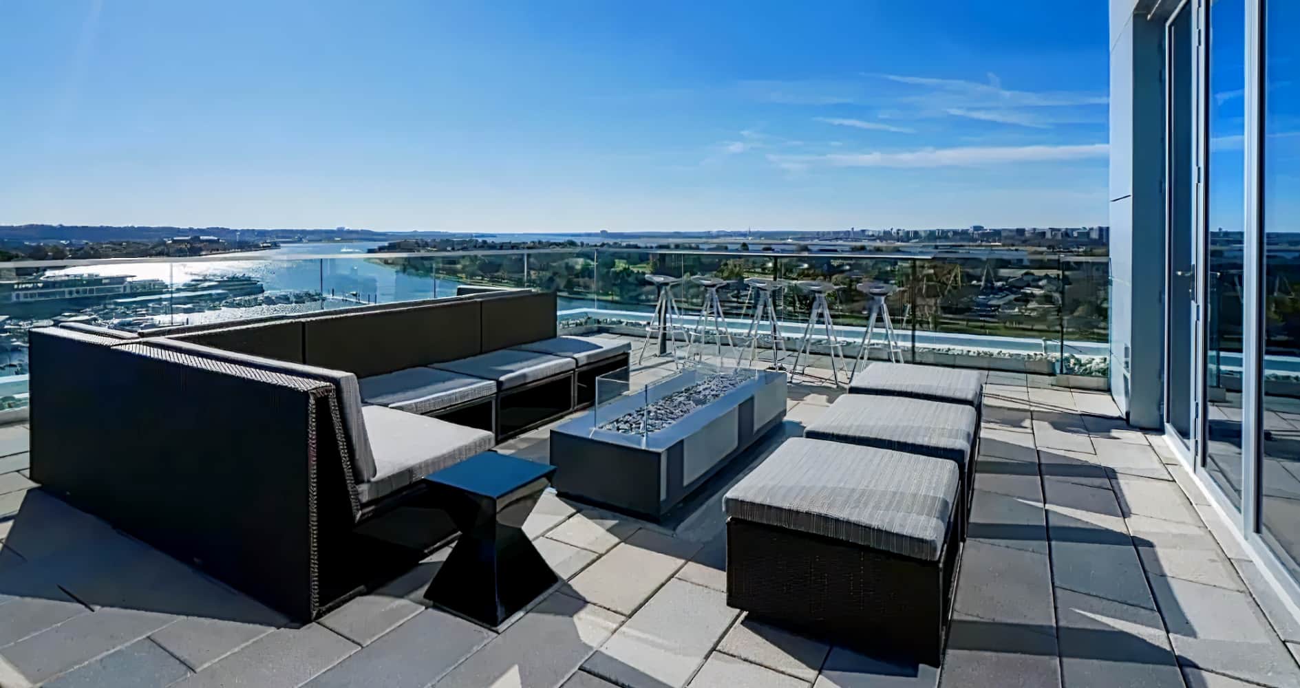 Canopy by Hilton Washington DC The Wharf