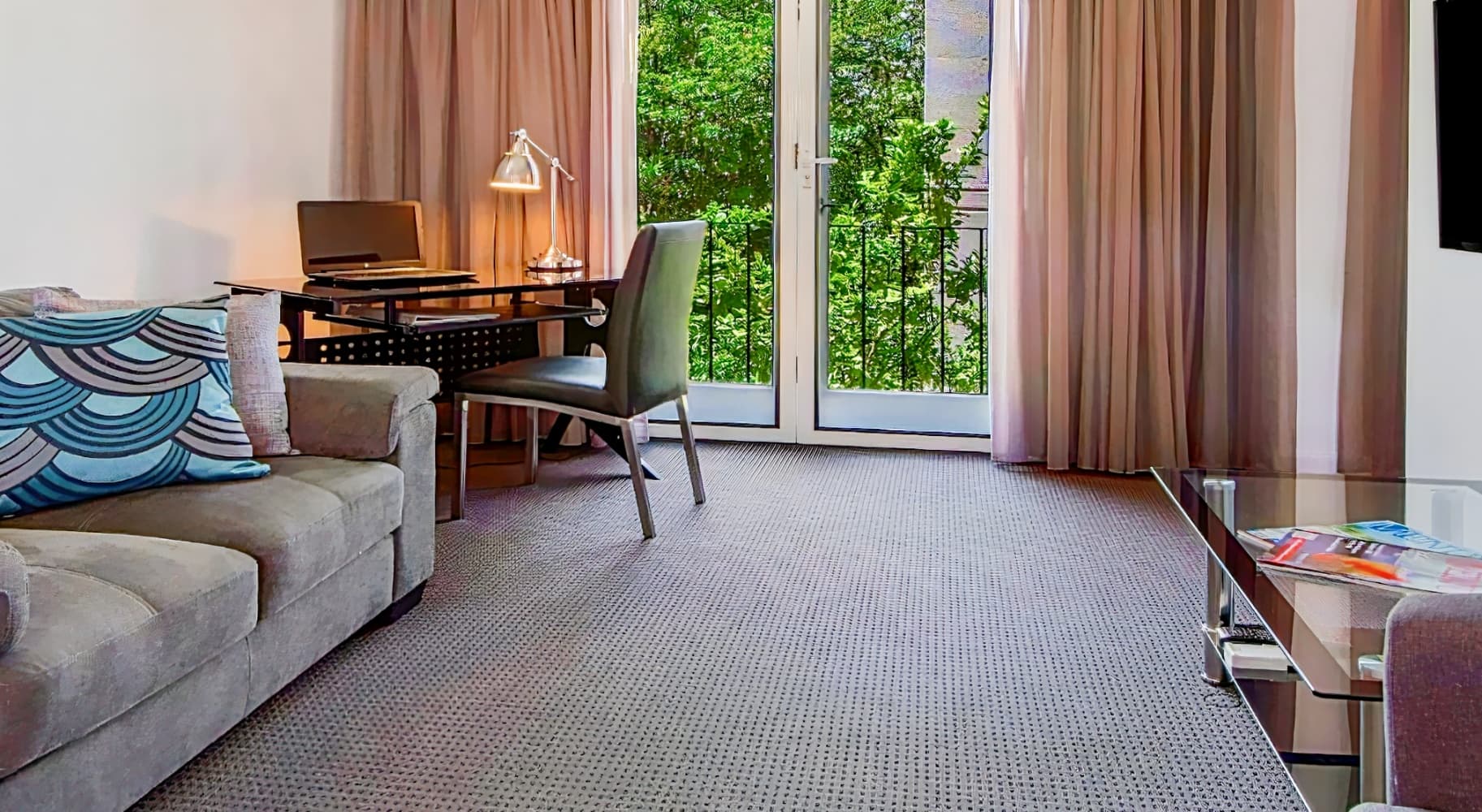 The Peninsula Riverside Serviced Apartments