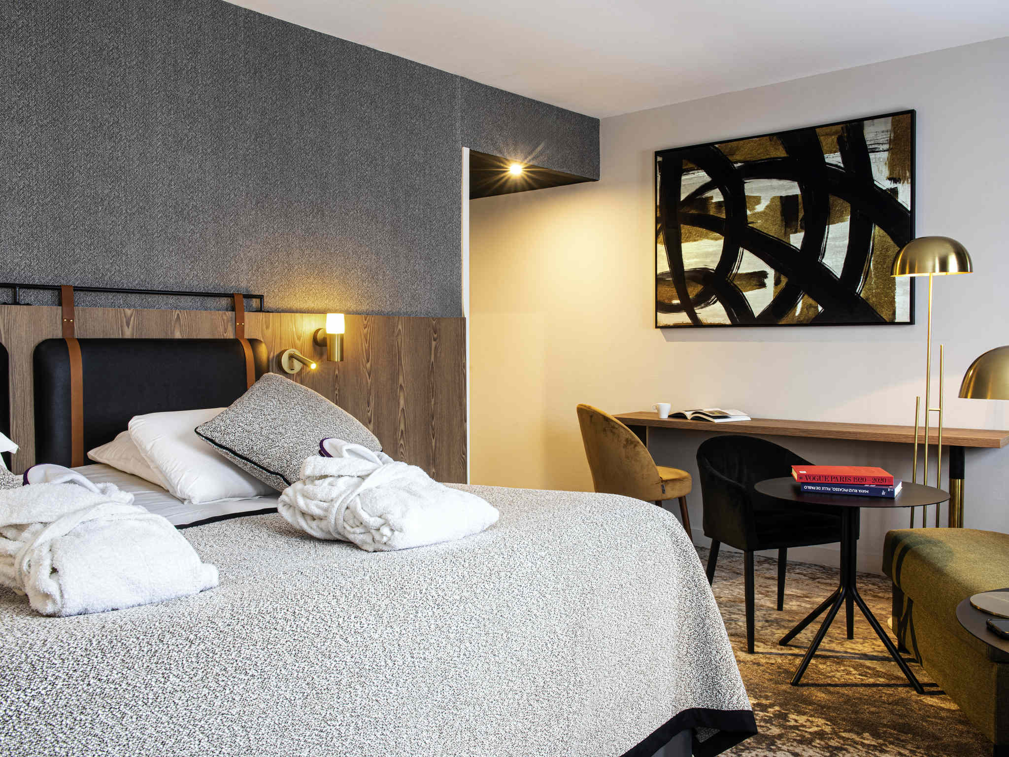 Mercure Carcassonne La Cité hotel