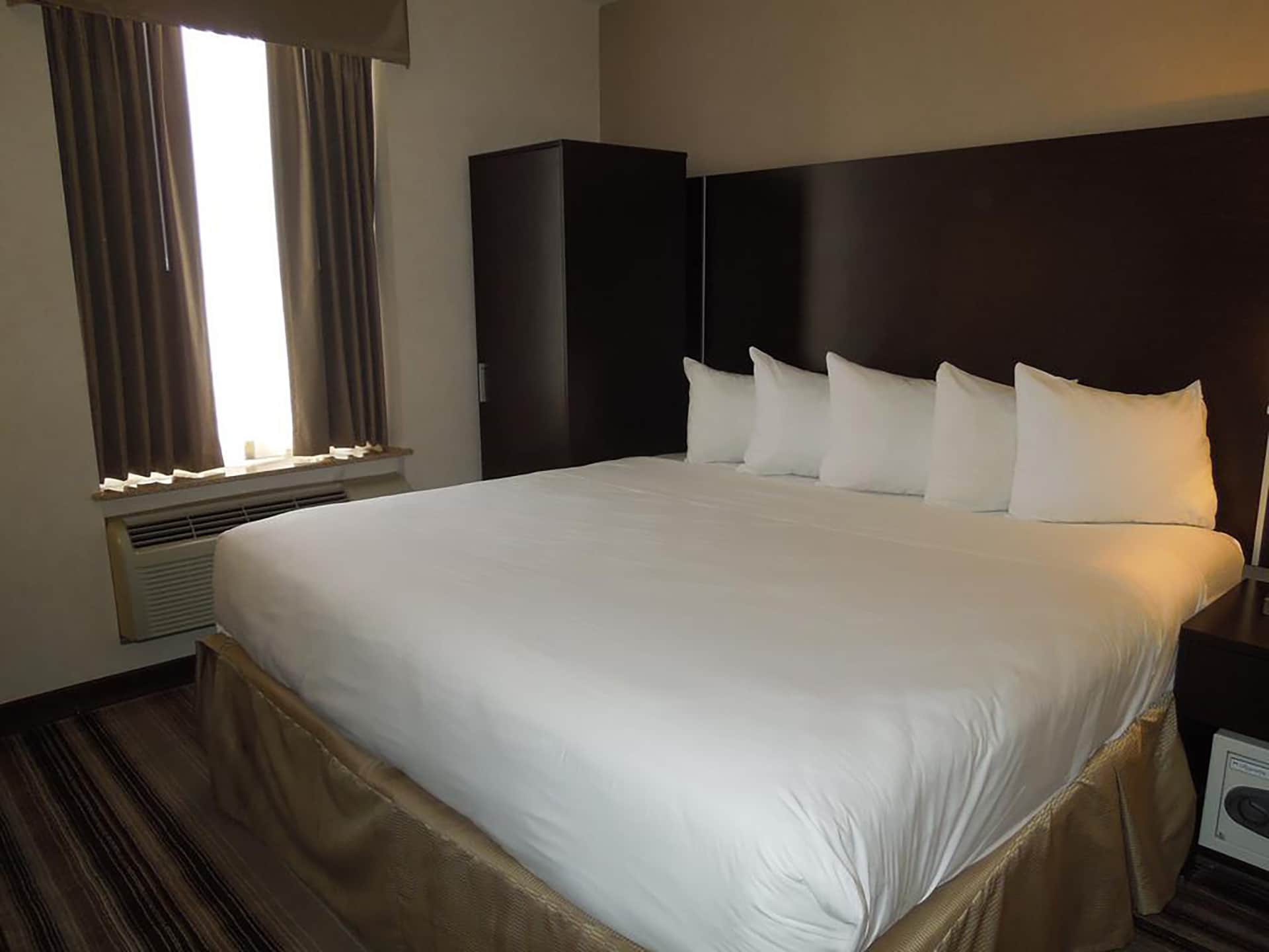 Days Inn Jamaica - JFK Airport