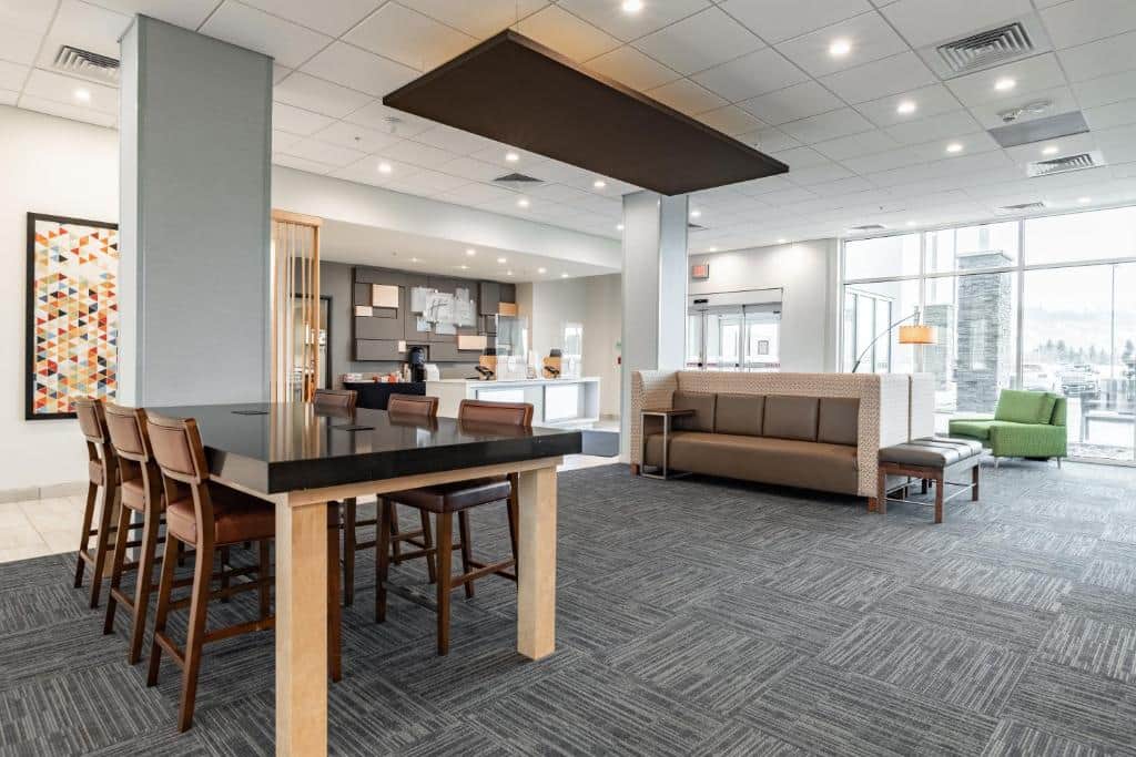 Holiday Inn Express & Suites - Moundsville, an IHG Hotel