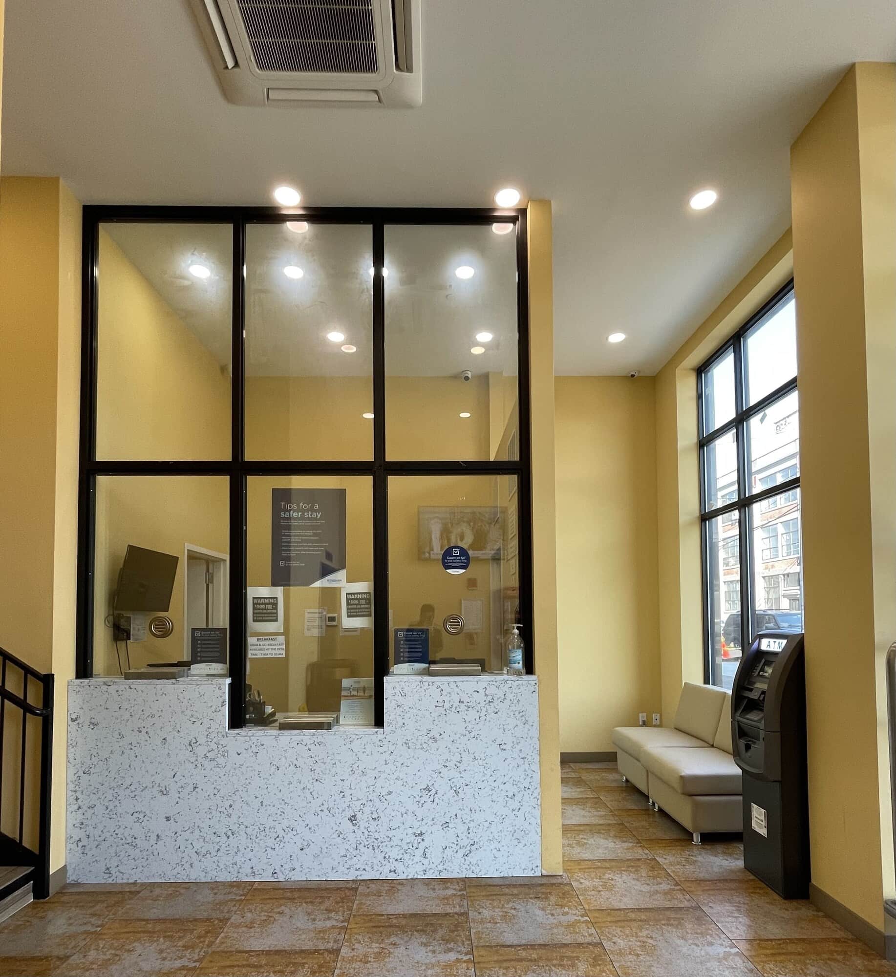 Super 8 by Wyndham Brooklyn Williamsburg