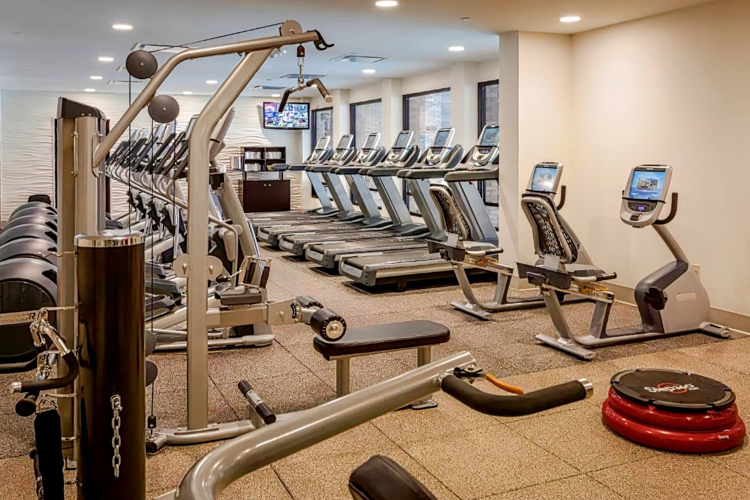 DoubleTree by Hilton Pittsburgh-Green Tree