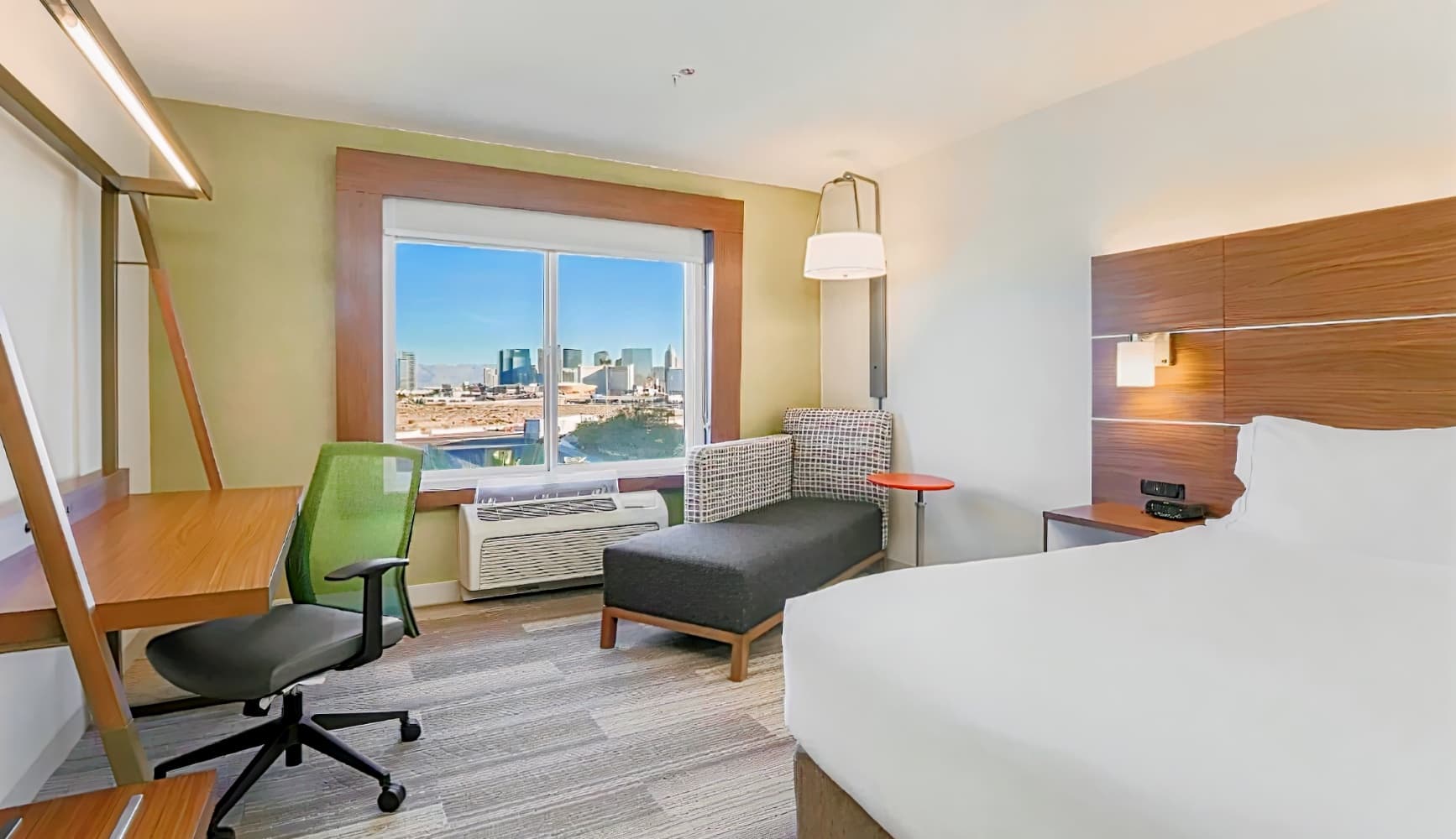 Holiday Inn Express Las Vegas - Stadium Area
