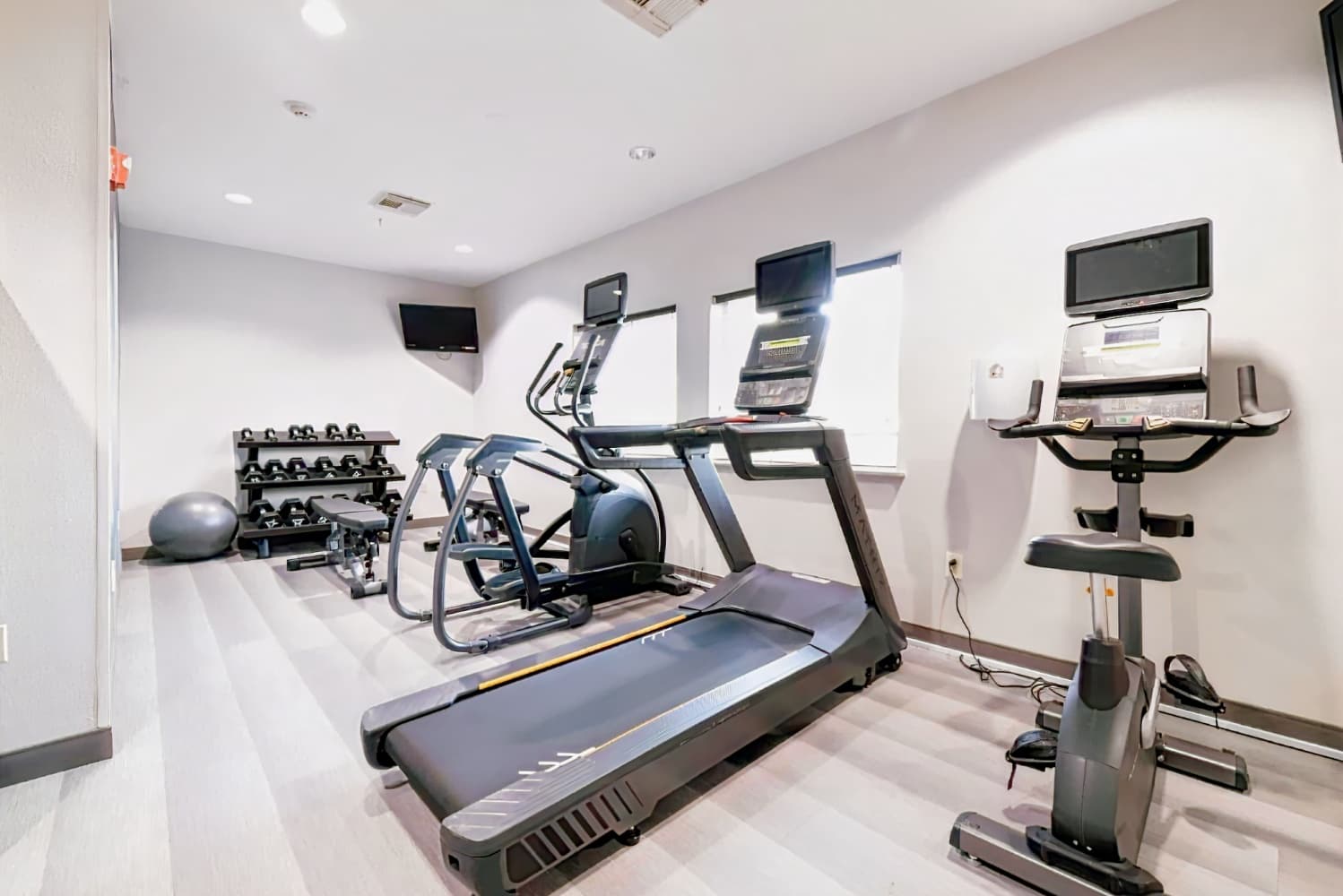 Candlewood Suites Houston Westchase - Westheimer, an IHG Hotel