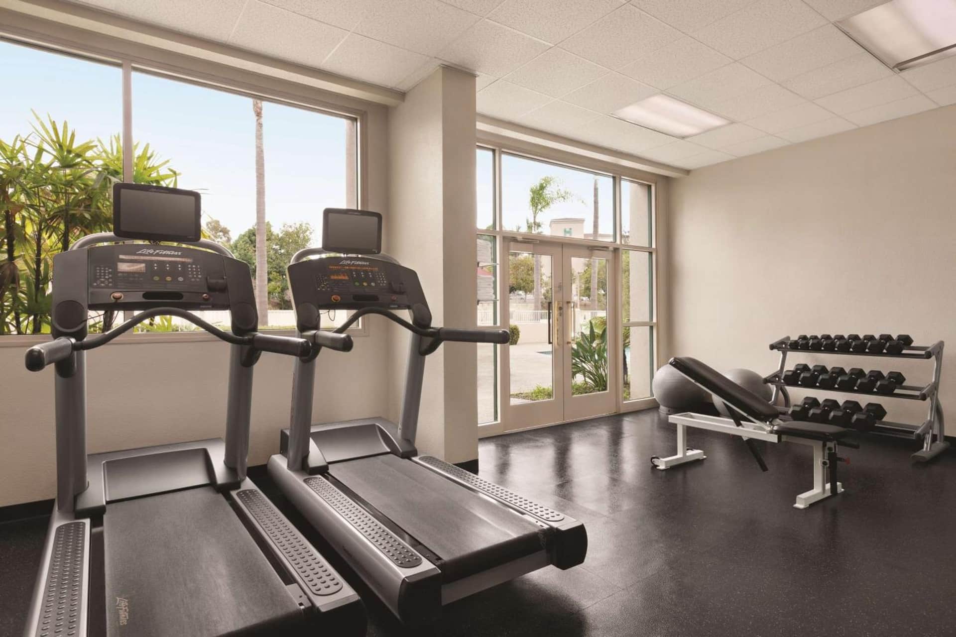 Country Inn & Suites by Radisson, San Diego North, CA