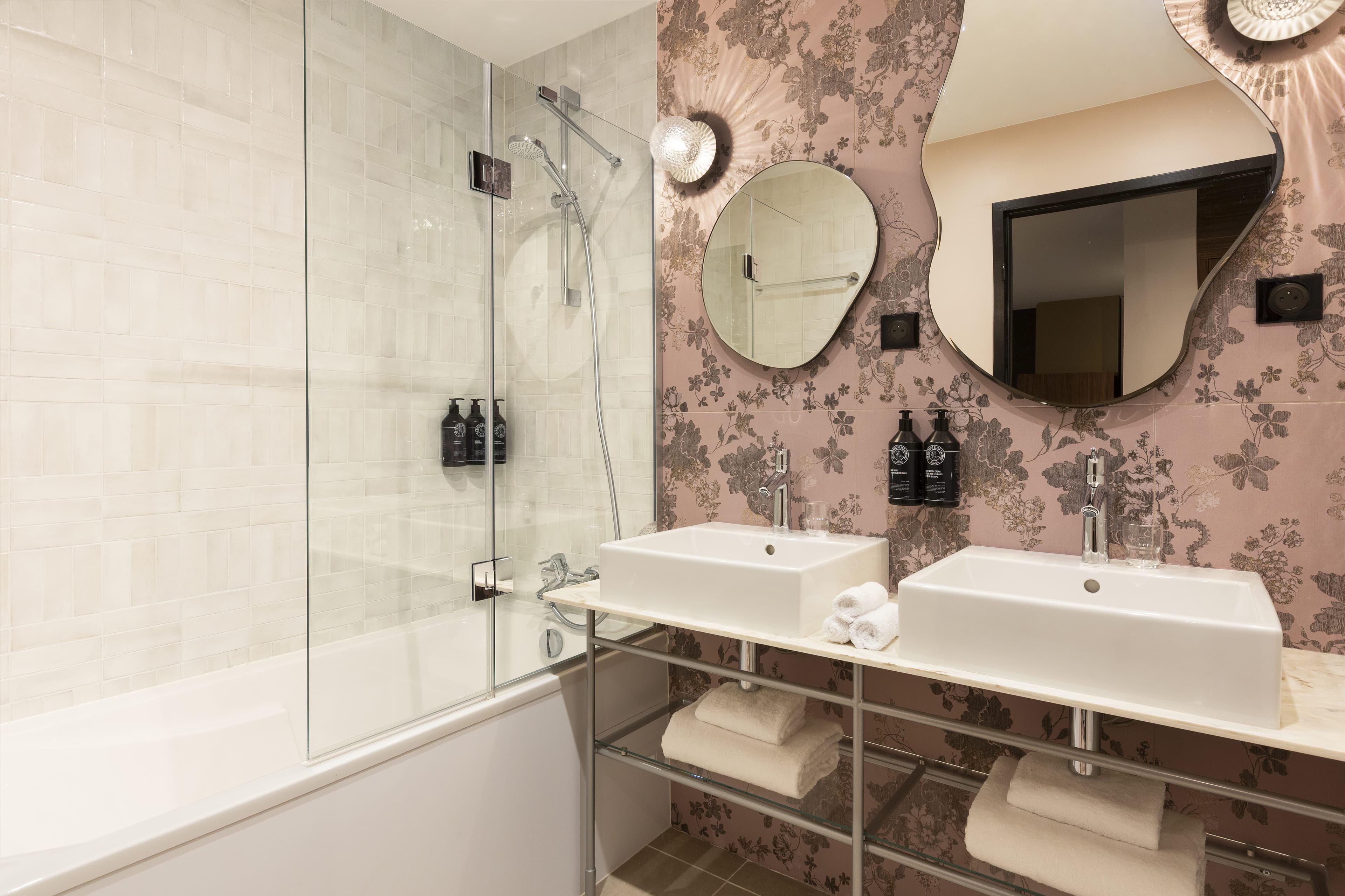 Les Capitouls Toulouse Ctre Handwritten Collection