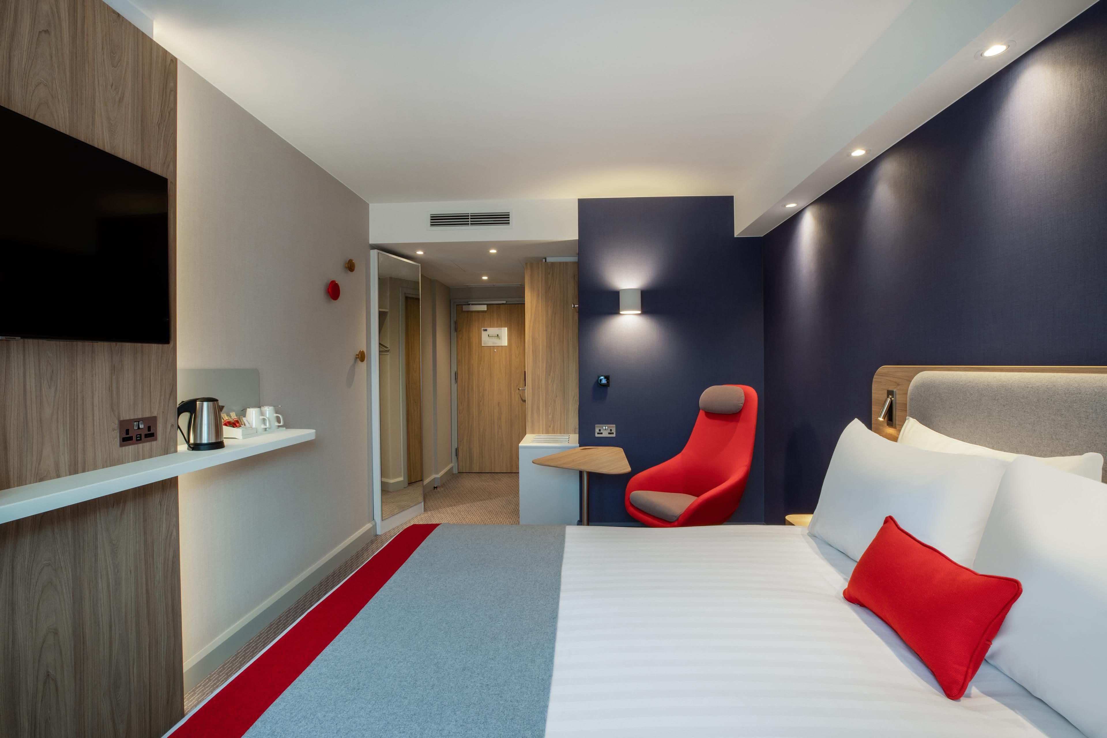 Holiday Inn Express Cambridge West - Cambourne, an IHG Hotel