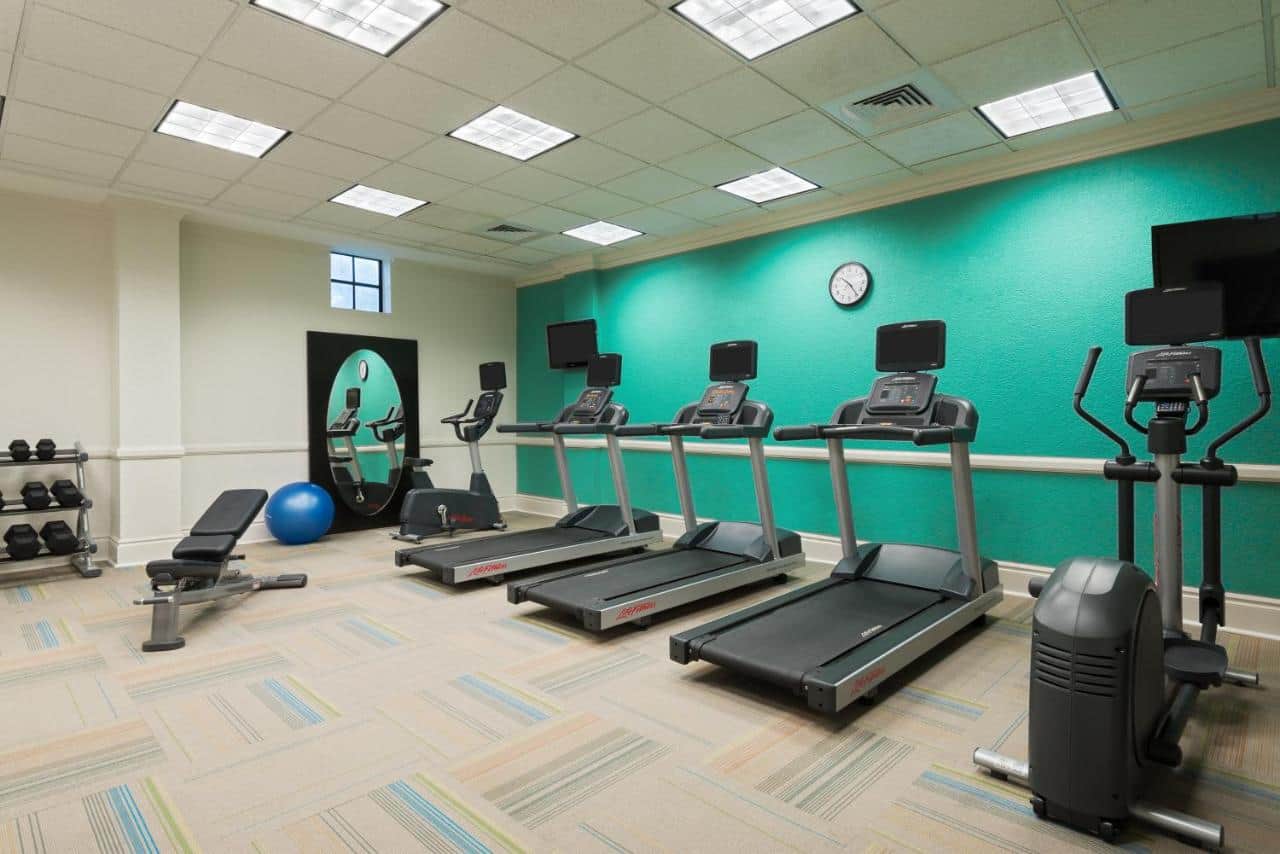 Holiday Inn Express Hotel & Suites Ft. Lauderdale-Plantation, an IHG Hotel