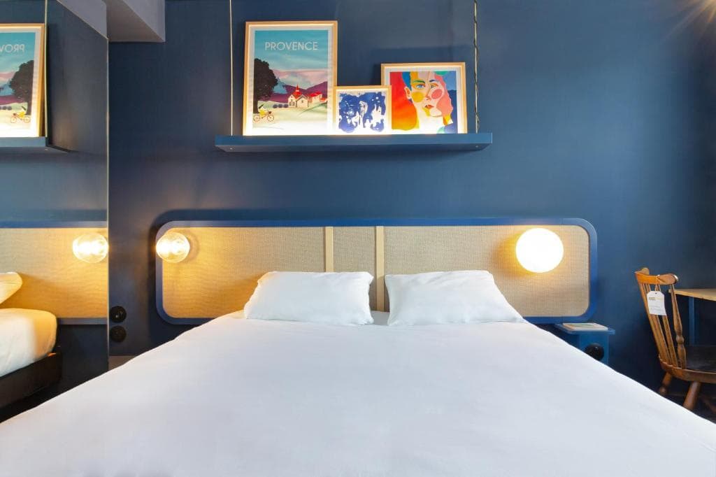 greet hotel Salon-de-Provence