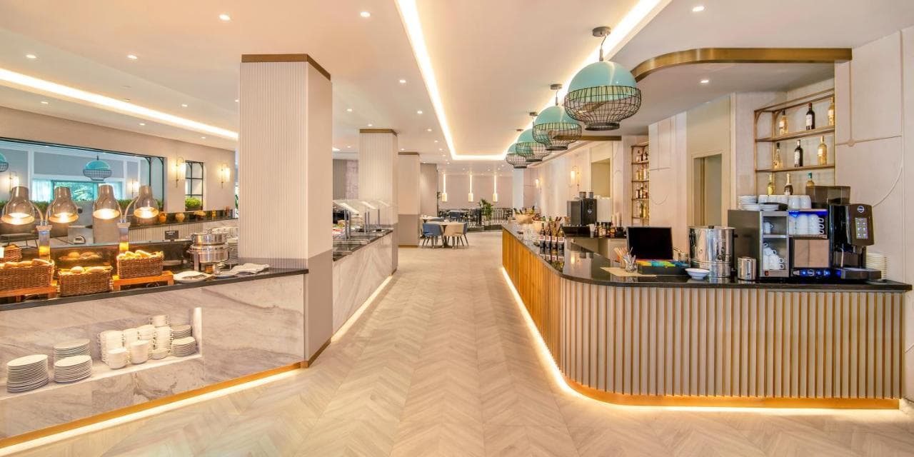 Sheraton Abu Dhabi Hotel & Resort