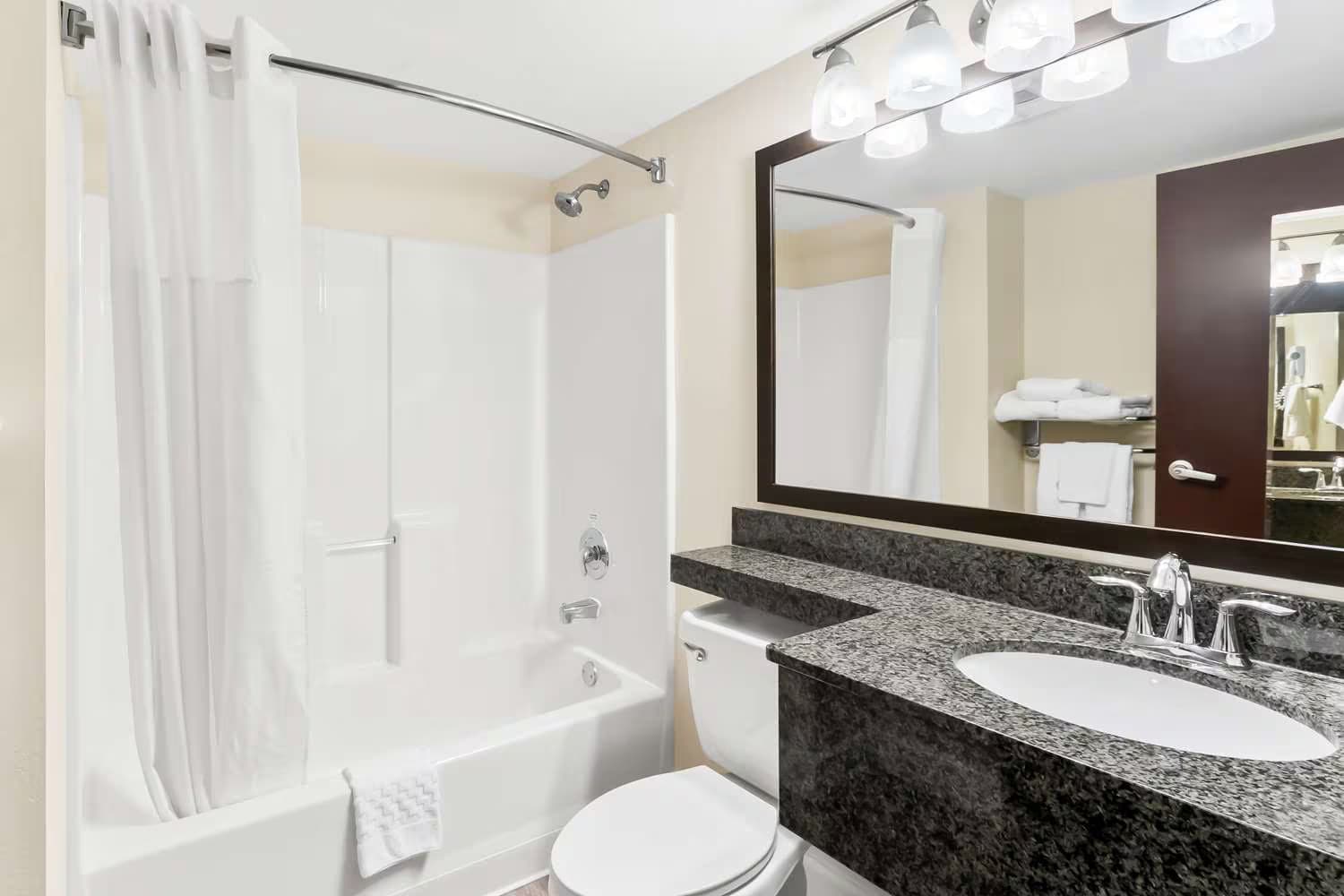 Best Western Patriots Point