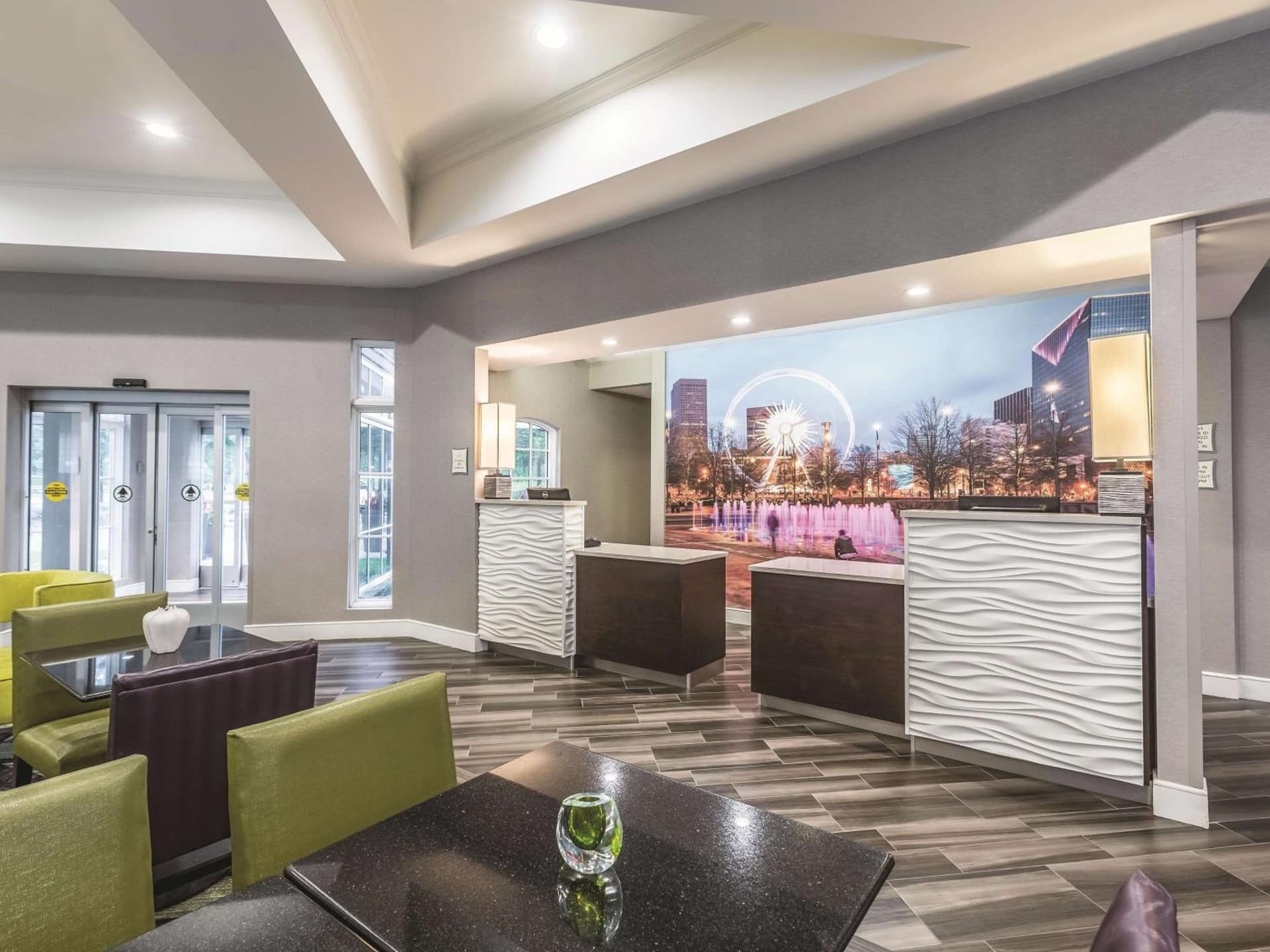 La Quinta Inn & Suites by Wyndham Atlanta Alpharetta