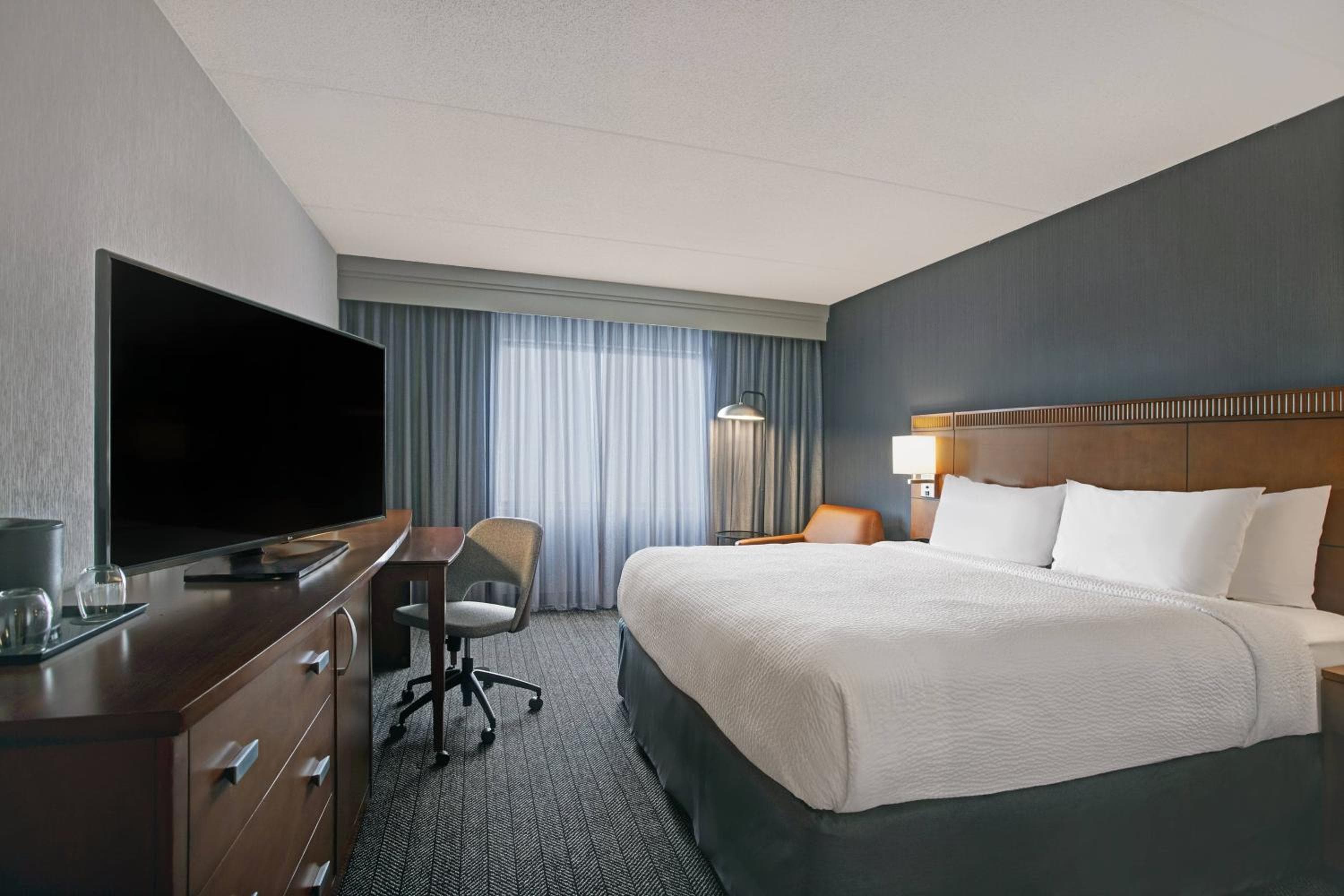 Courtyard Chicago Elmhurst/Oakbrook Area