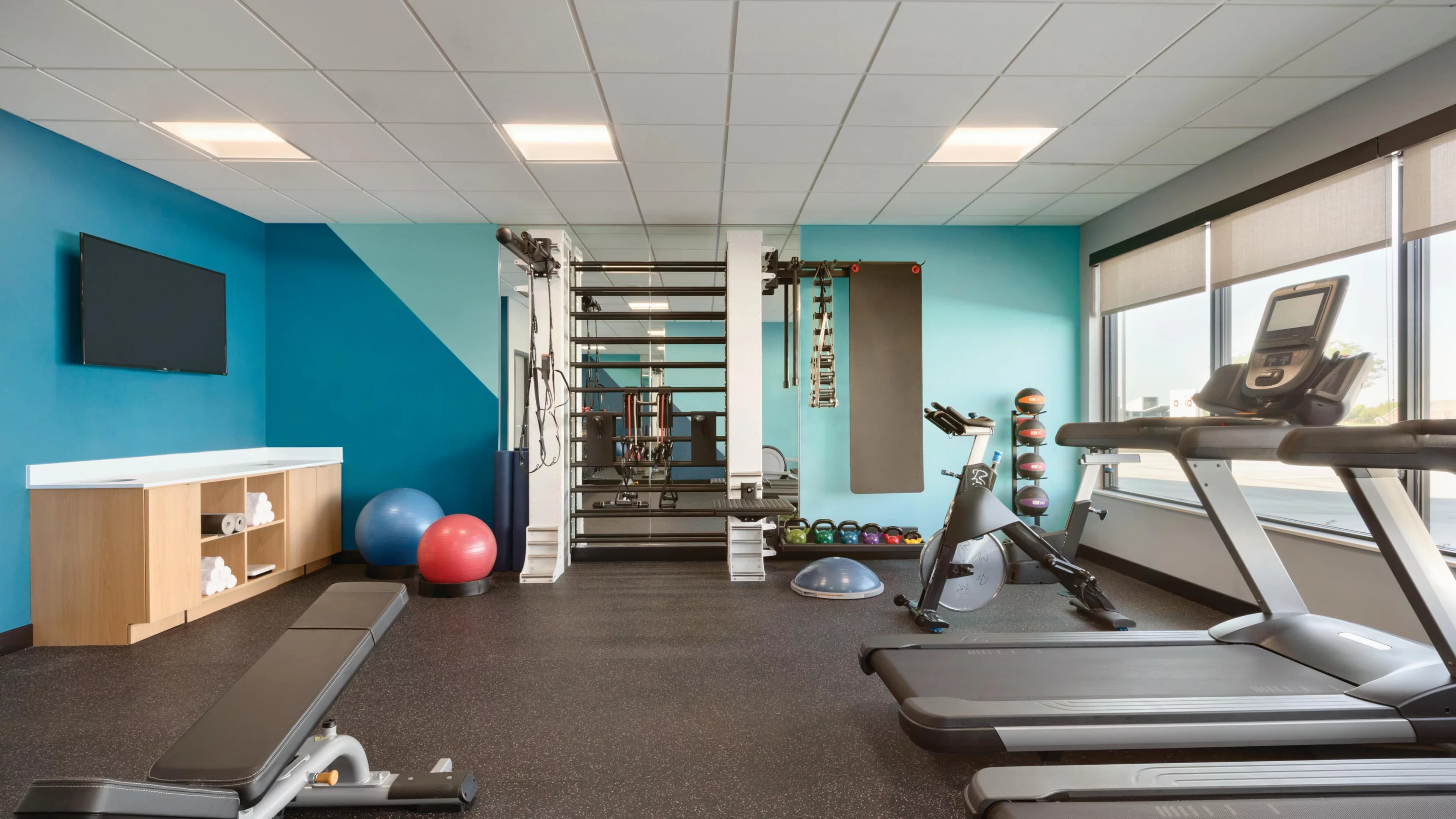 avid hotels - Savannah South - Gateway, an IHG Hotel