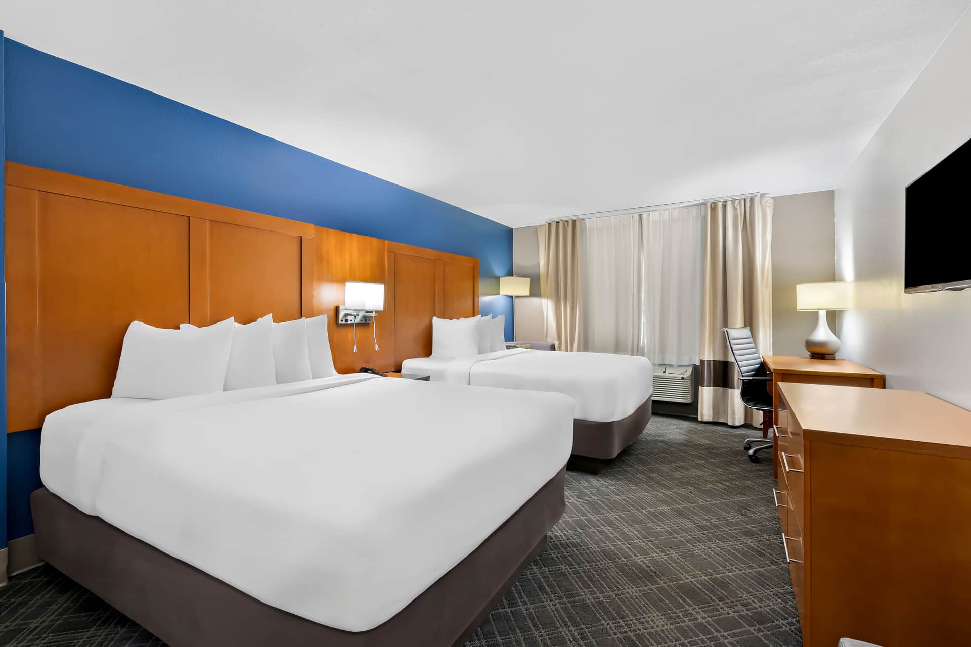 Comfort Inn & Suites Nashville Near Tanger Outlets