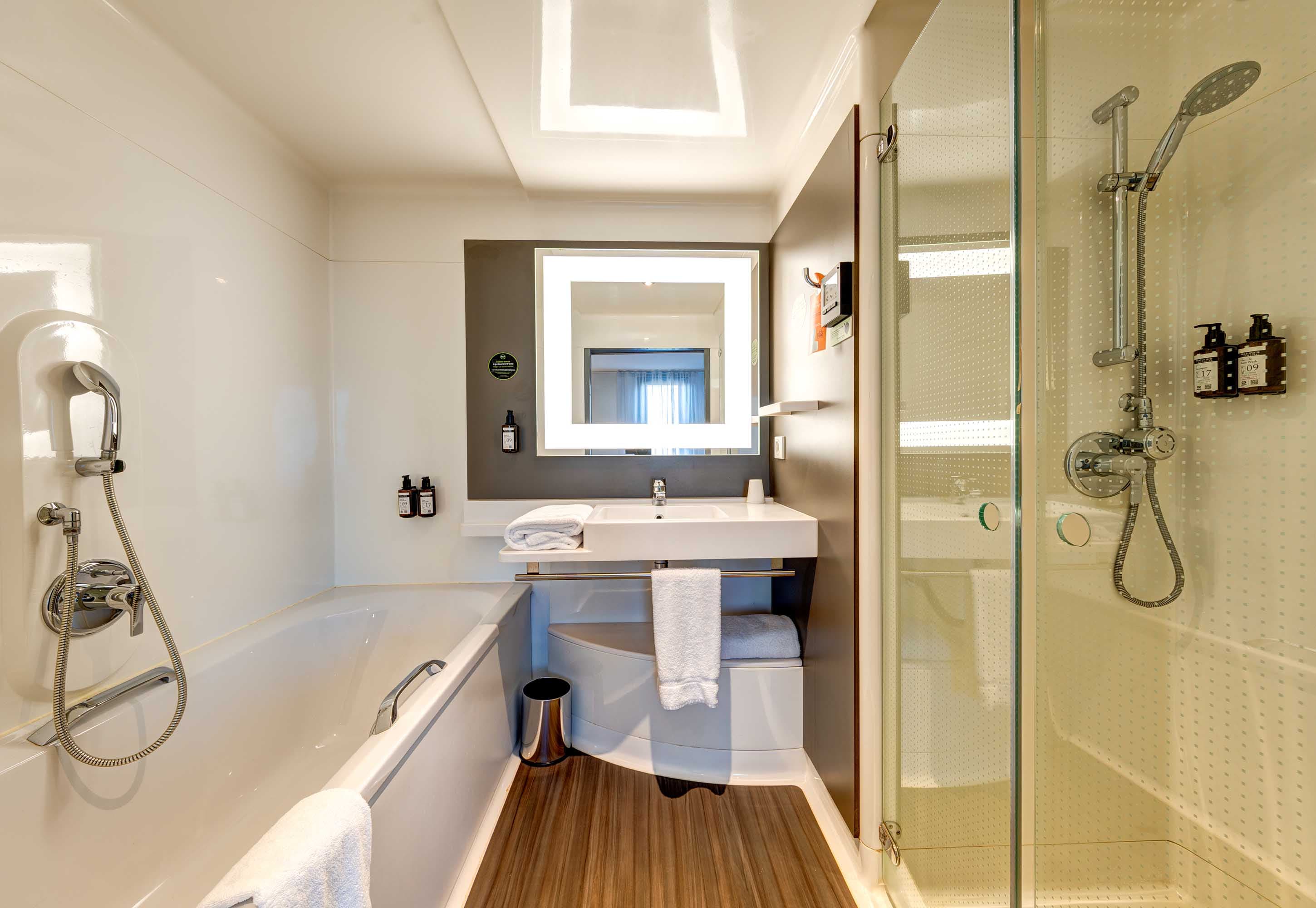 B&B HOME Rueil-Malmaison Gare